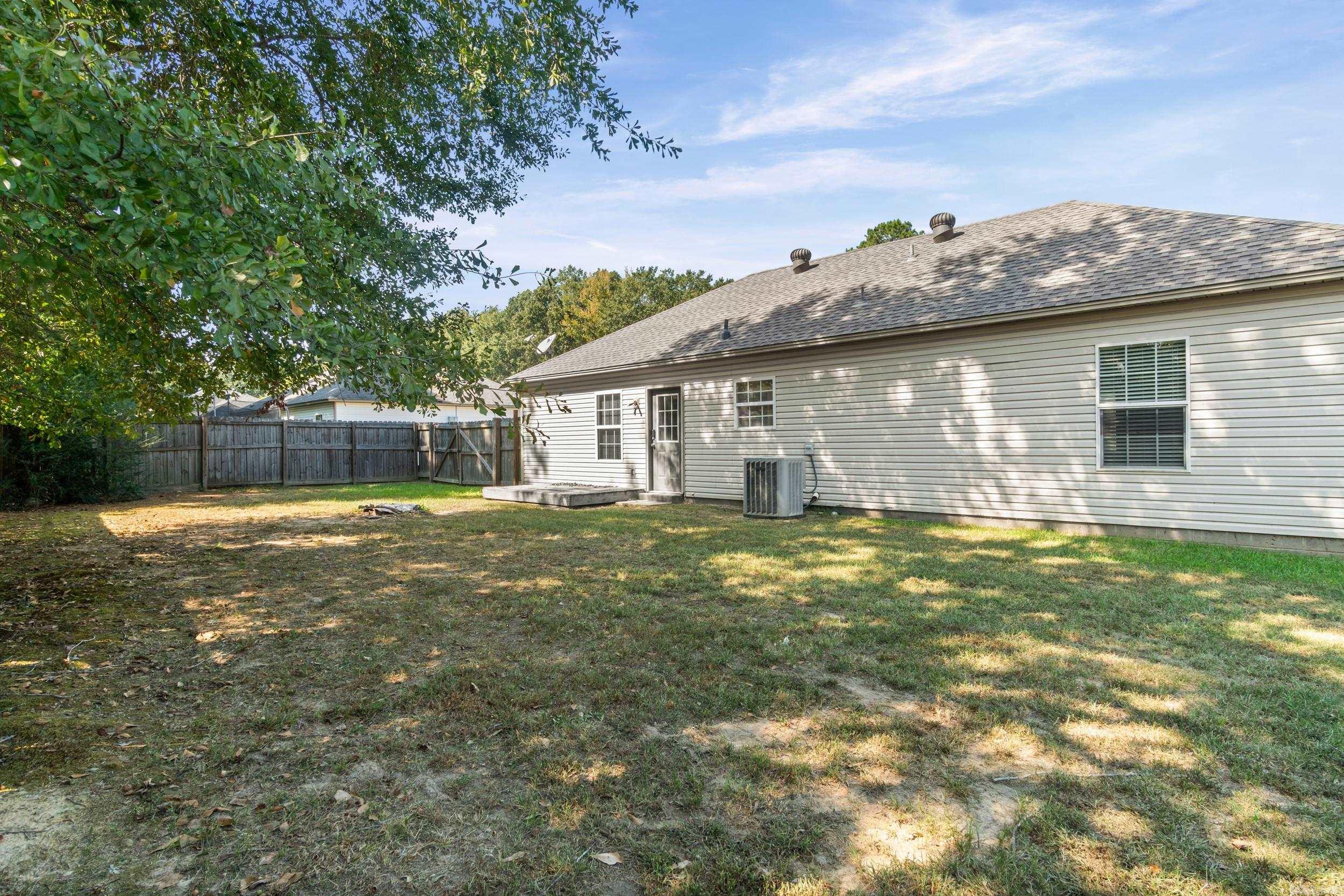 101 Lucy Ln. Property Photo 27