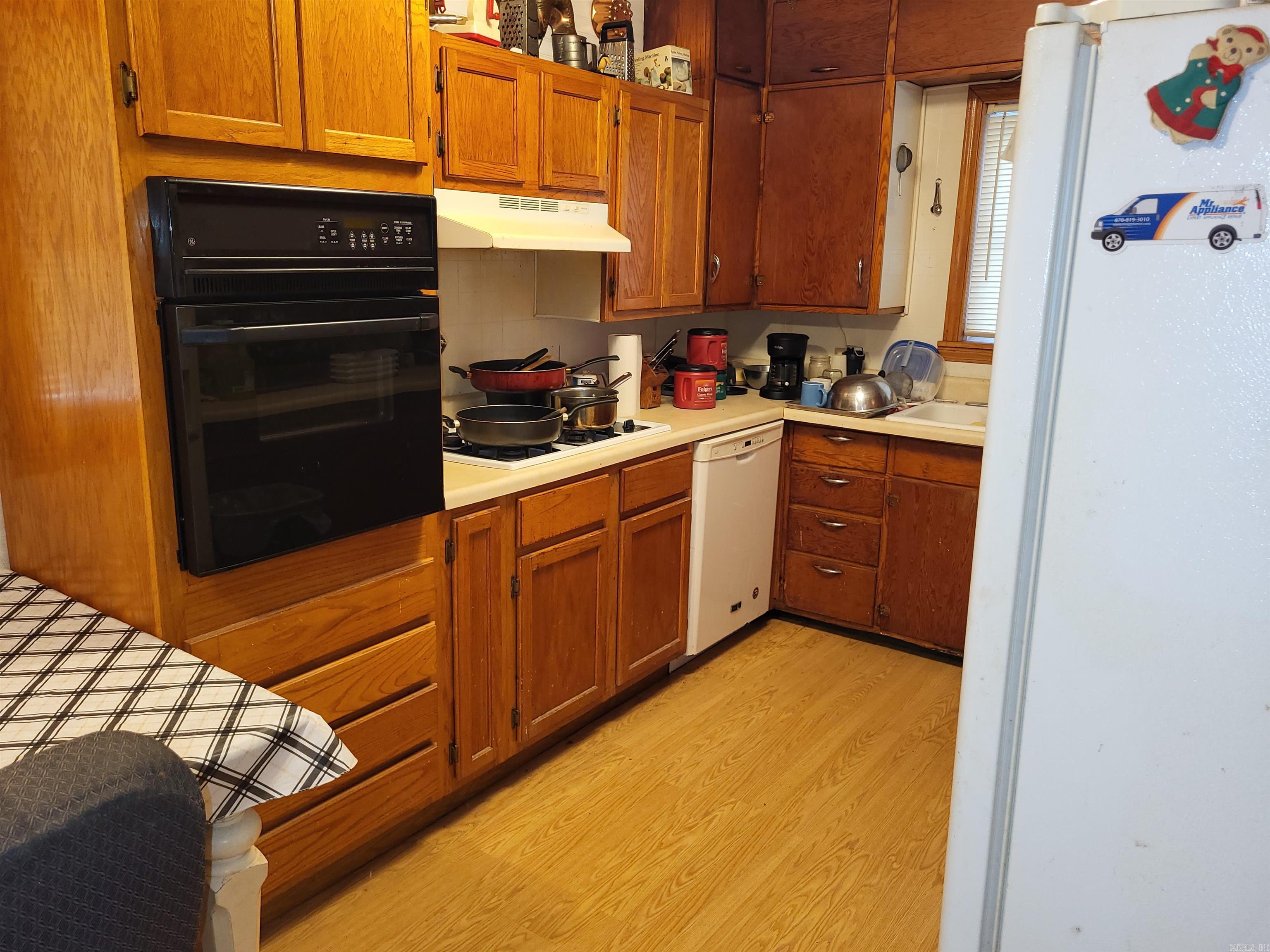 225 S Cagle St Property Photo 13