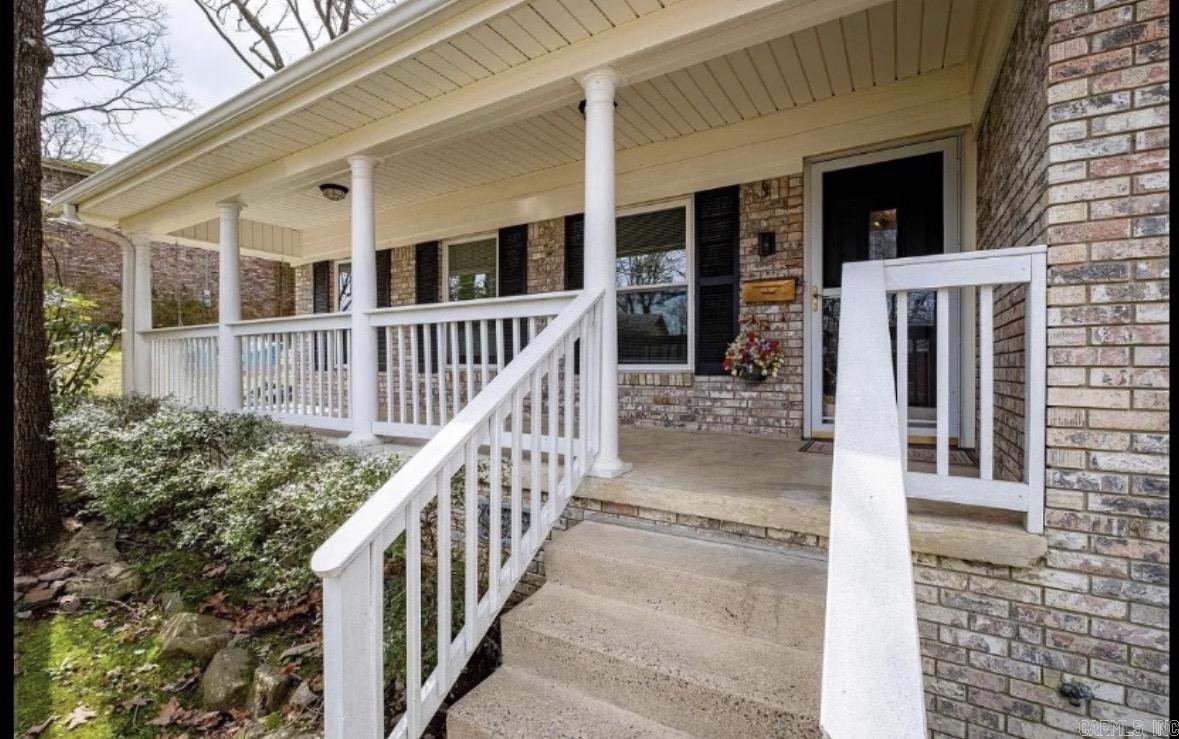 2 Highwood Drive Property Photo 5