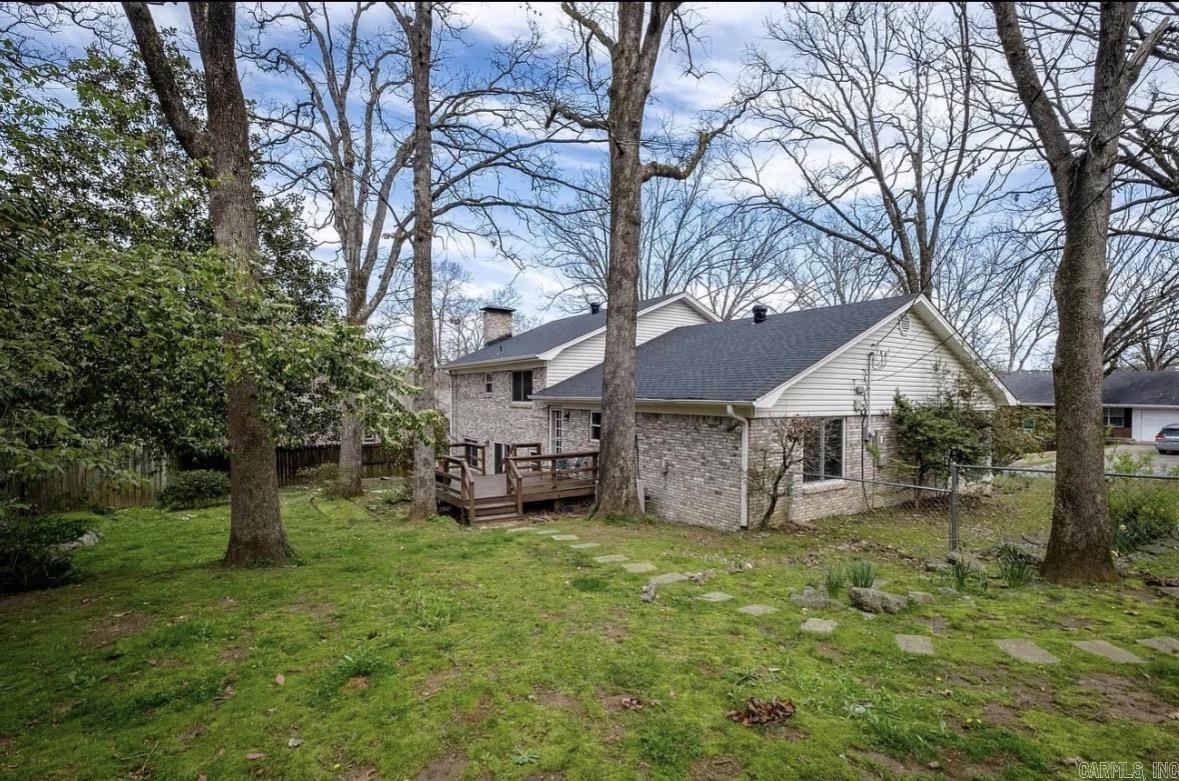 2 Highwood Drive Property Photo 8