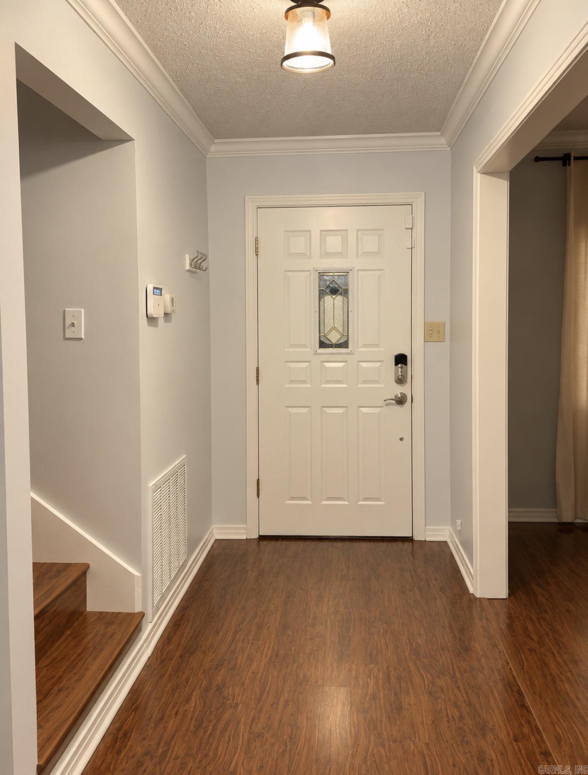 2 Highwood Drive Property Photo 12