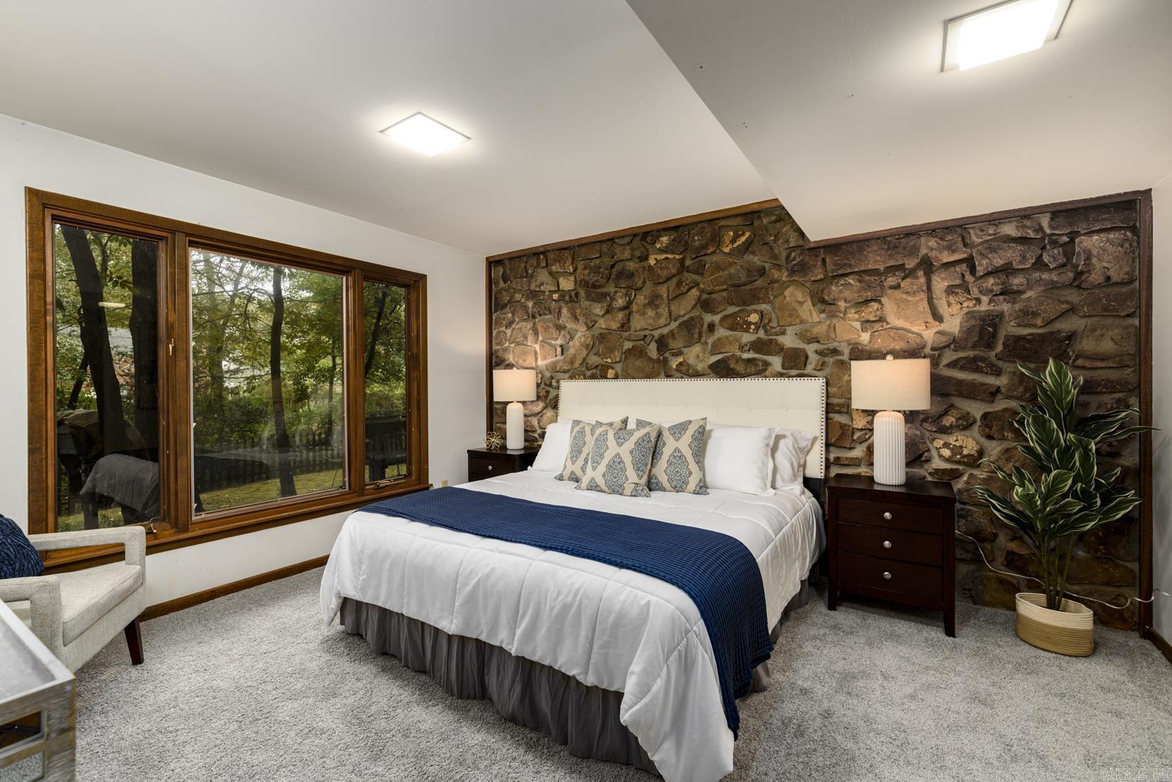 5 Coachlight Circle Property Photo 15