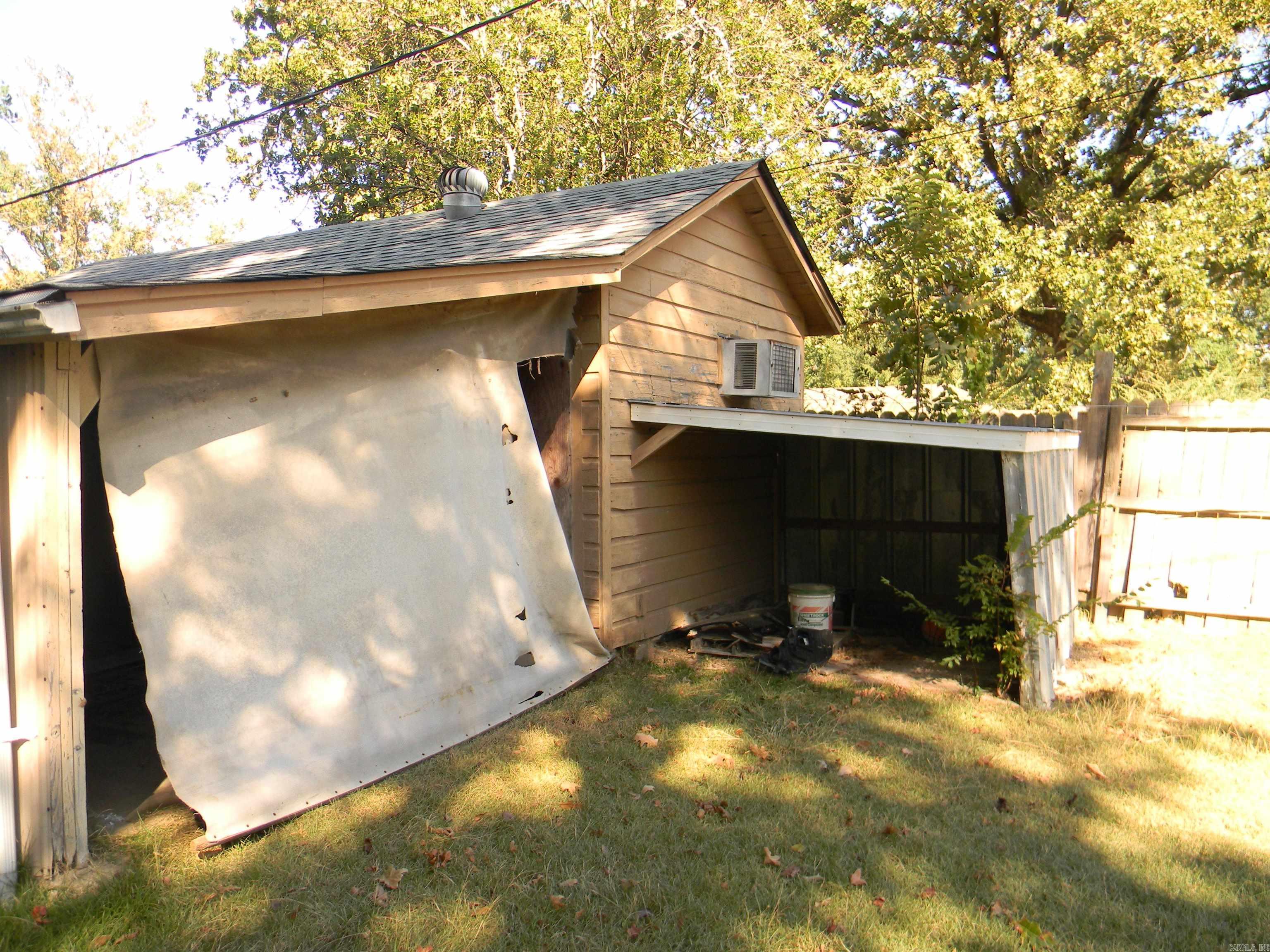 1206 W 30th Property Photo 16