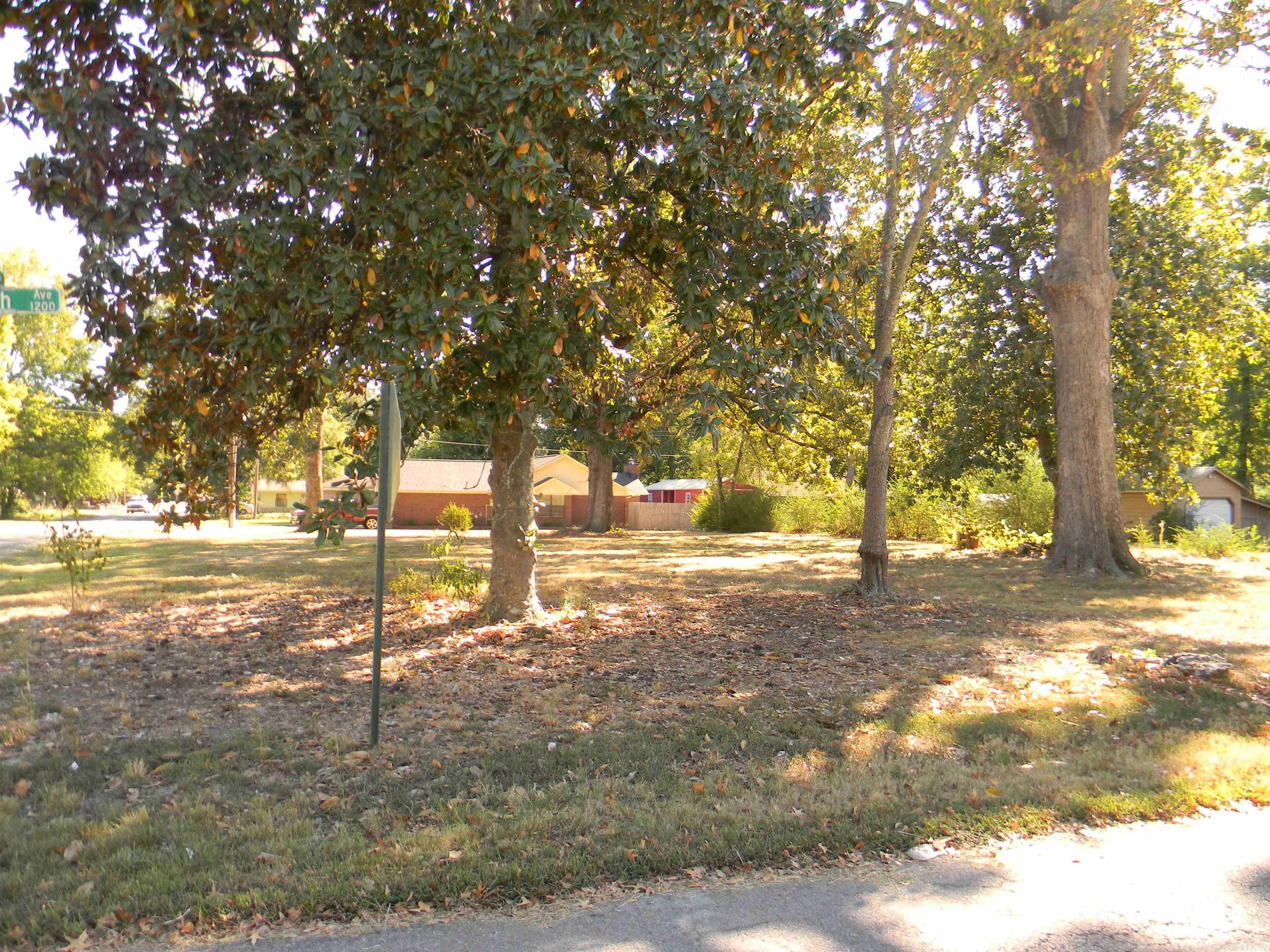 1206 W 30th Property Photo 19