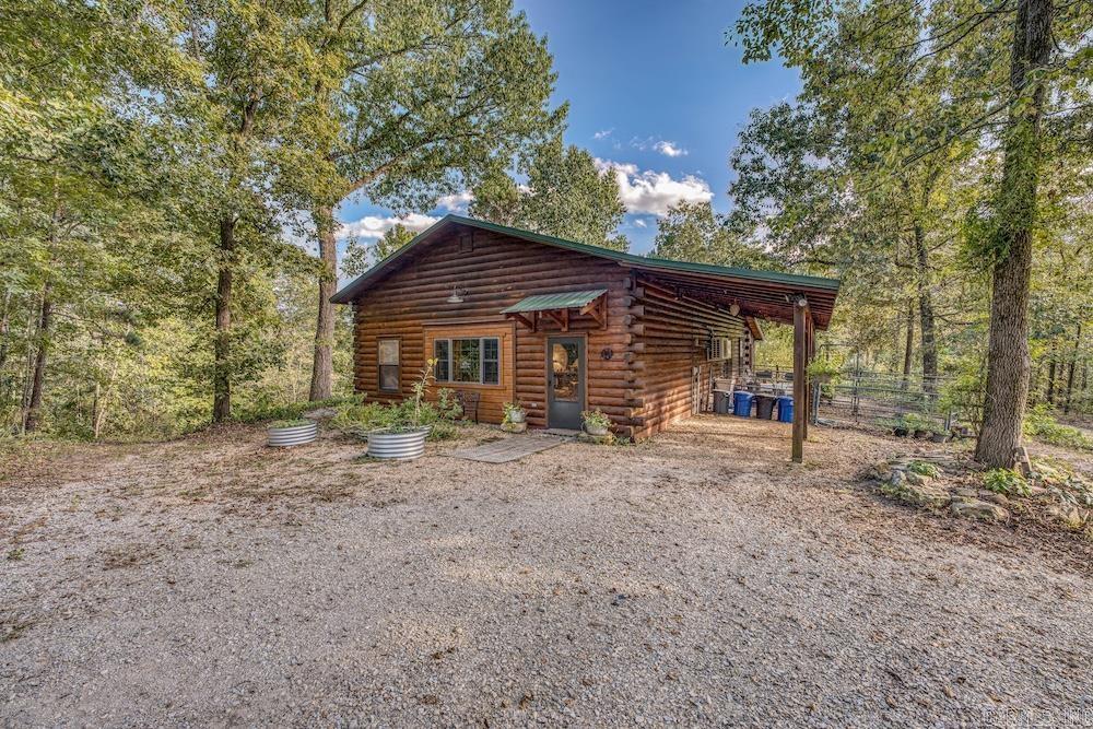 525 Hodge Spring Road Property Photo 1