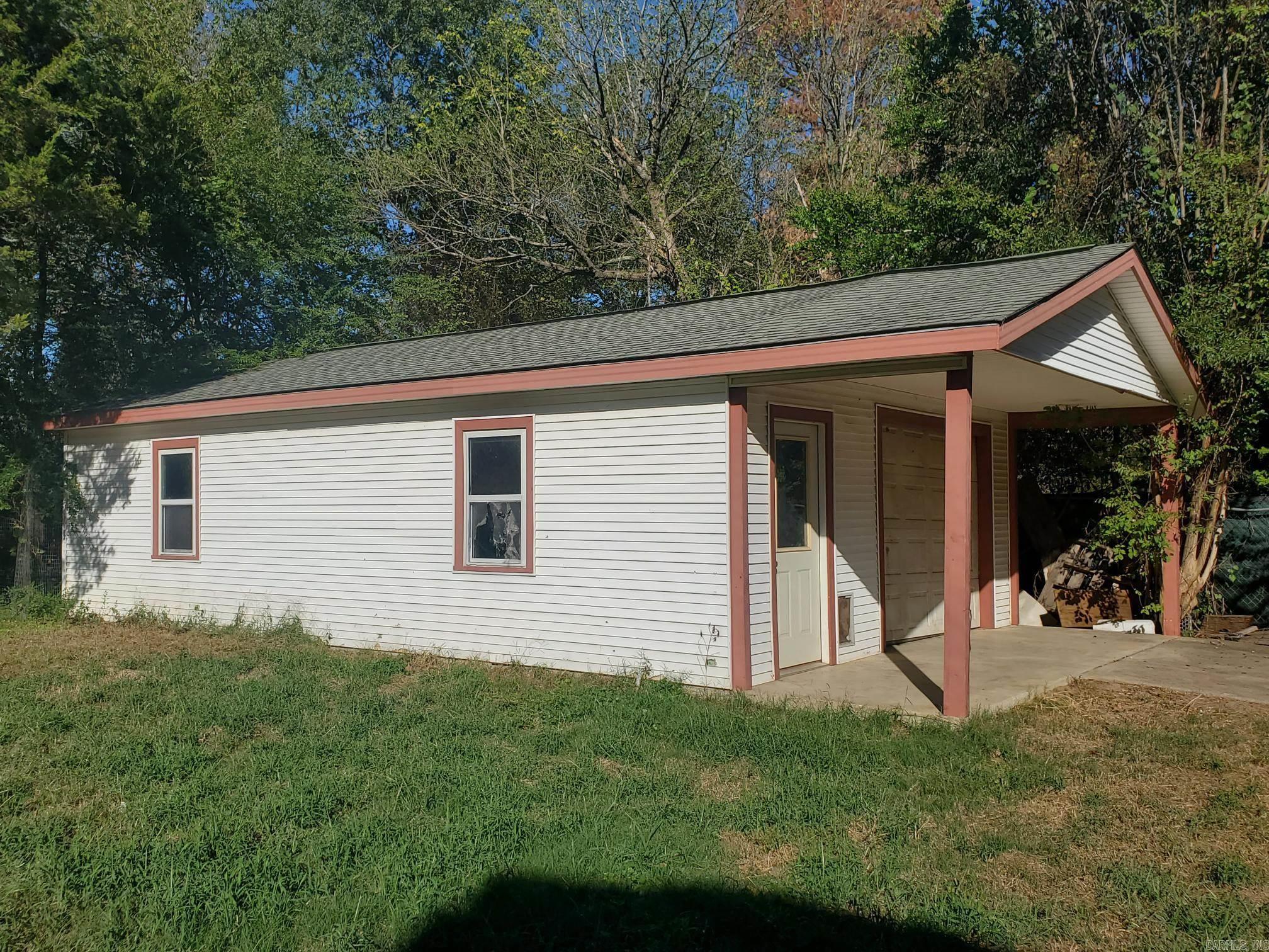 1311 Magnolia Avenue Property Photo 4