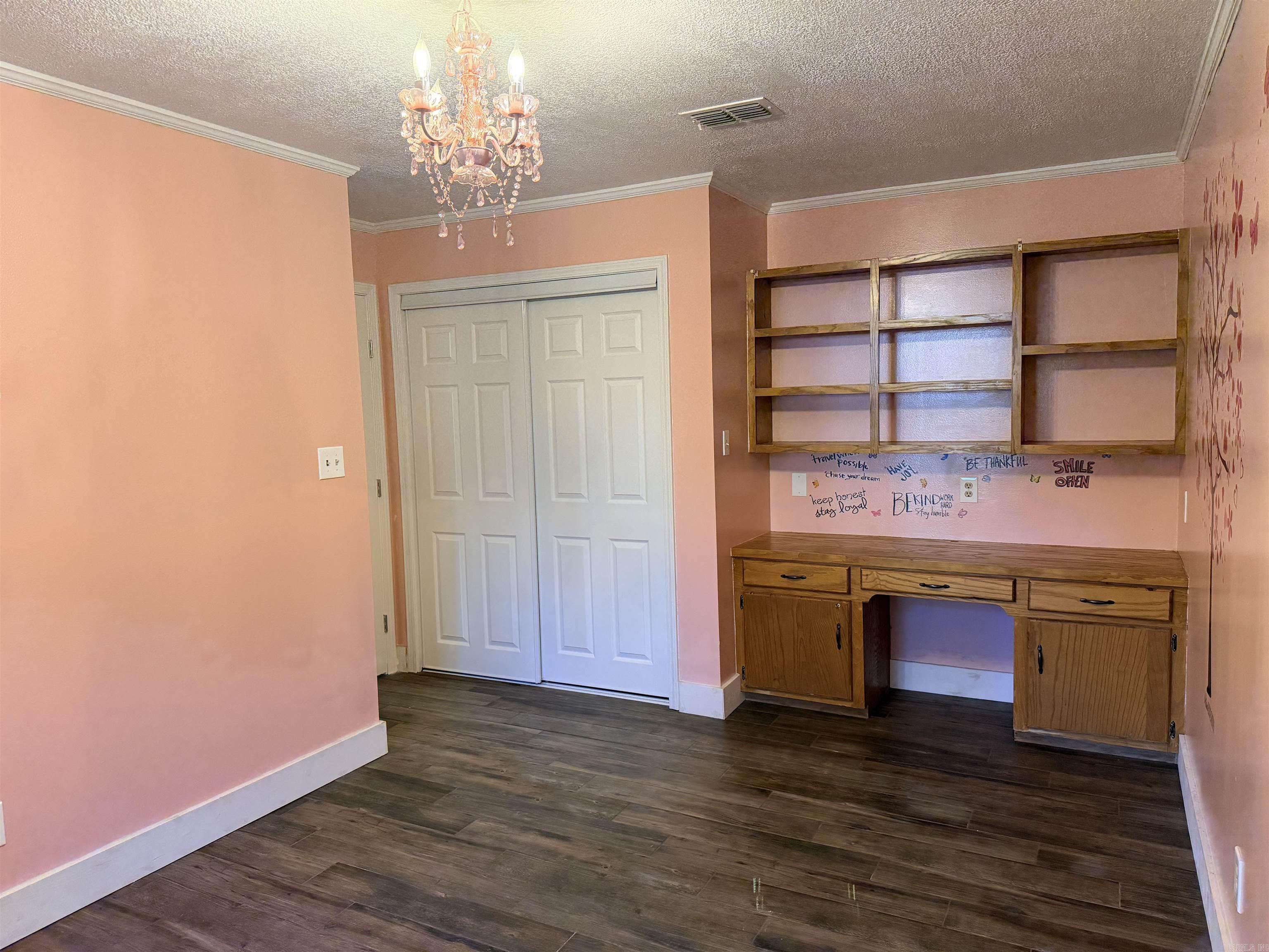 108 Woodshire Dr Property Photo 27