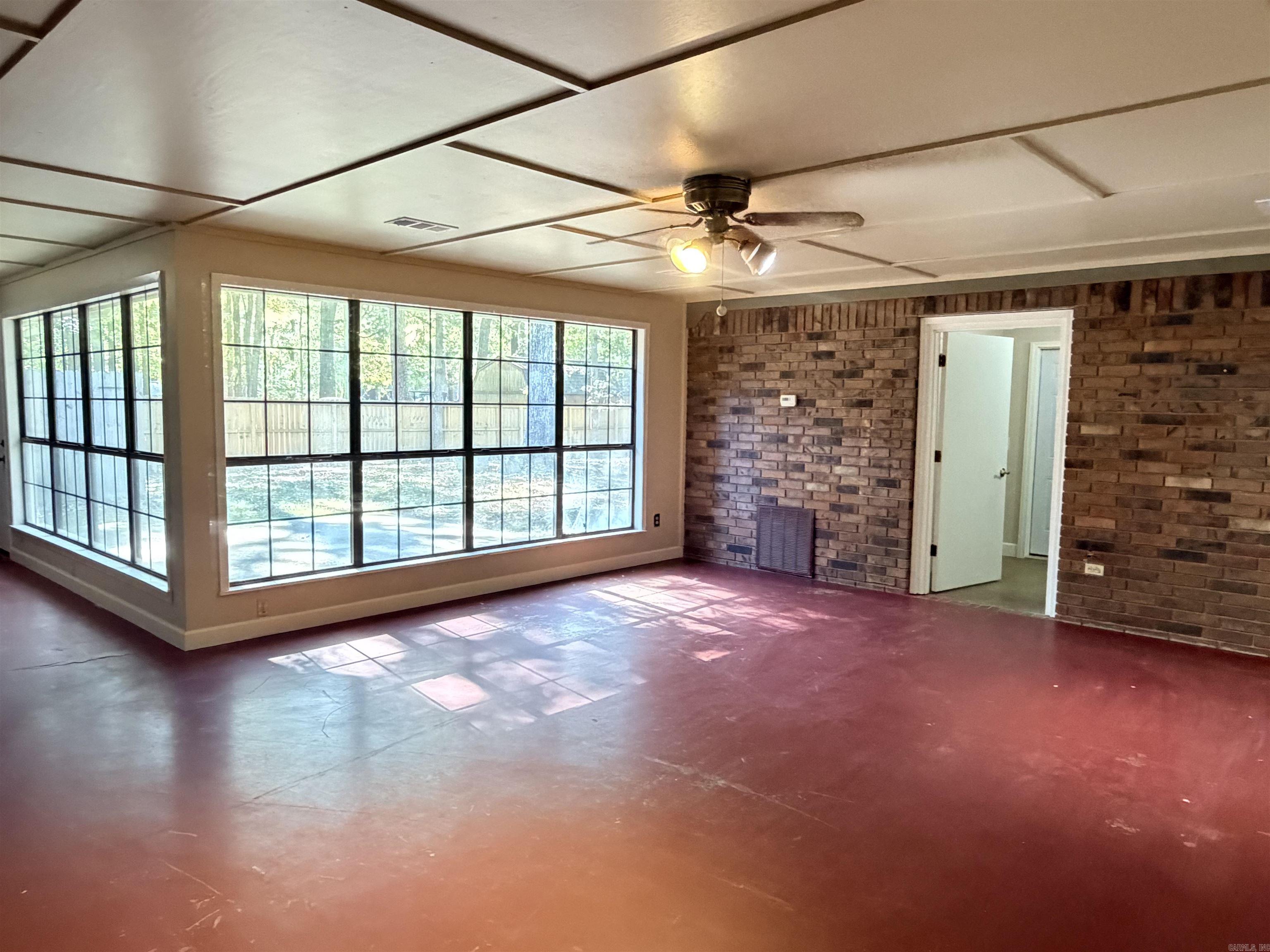 108 Woodshire Dr Property Photo 33
