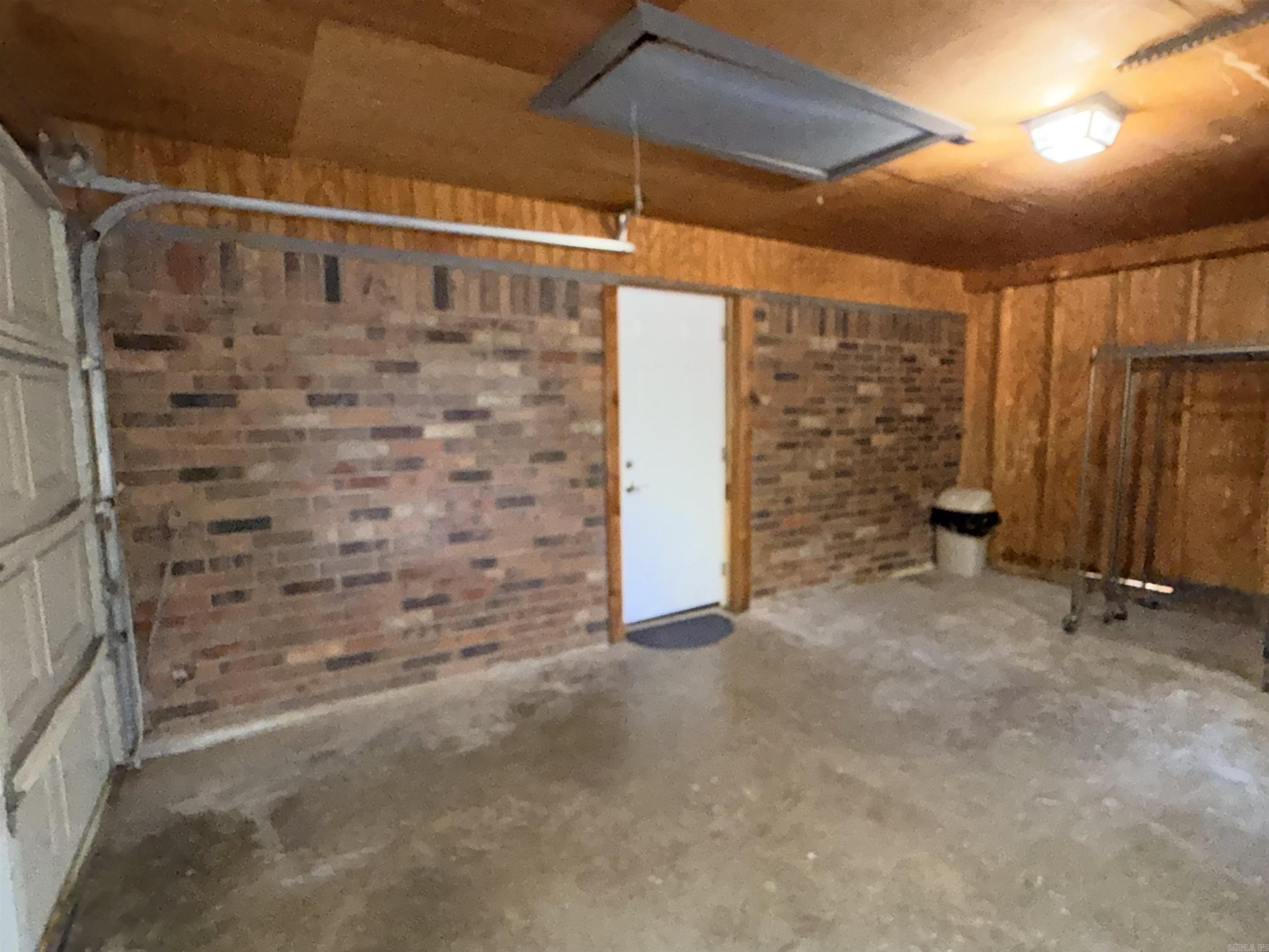 108 Woodshire Dr Property Photo 38
