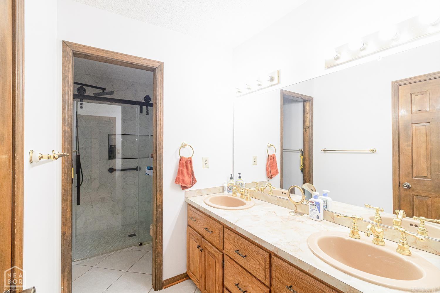 803 E Lakeshore Drive Property Photo 27