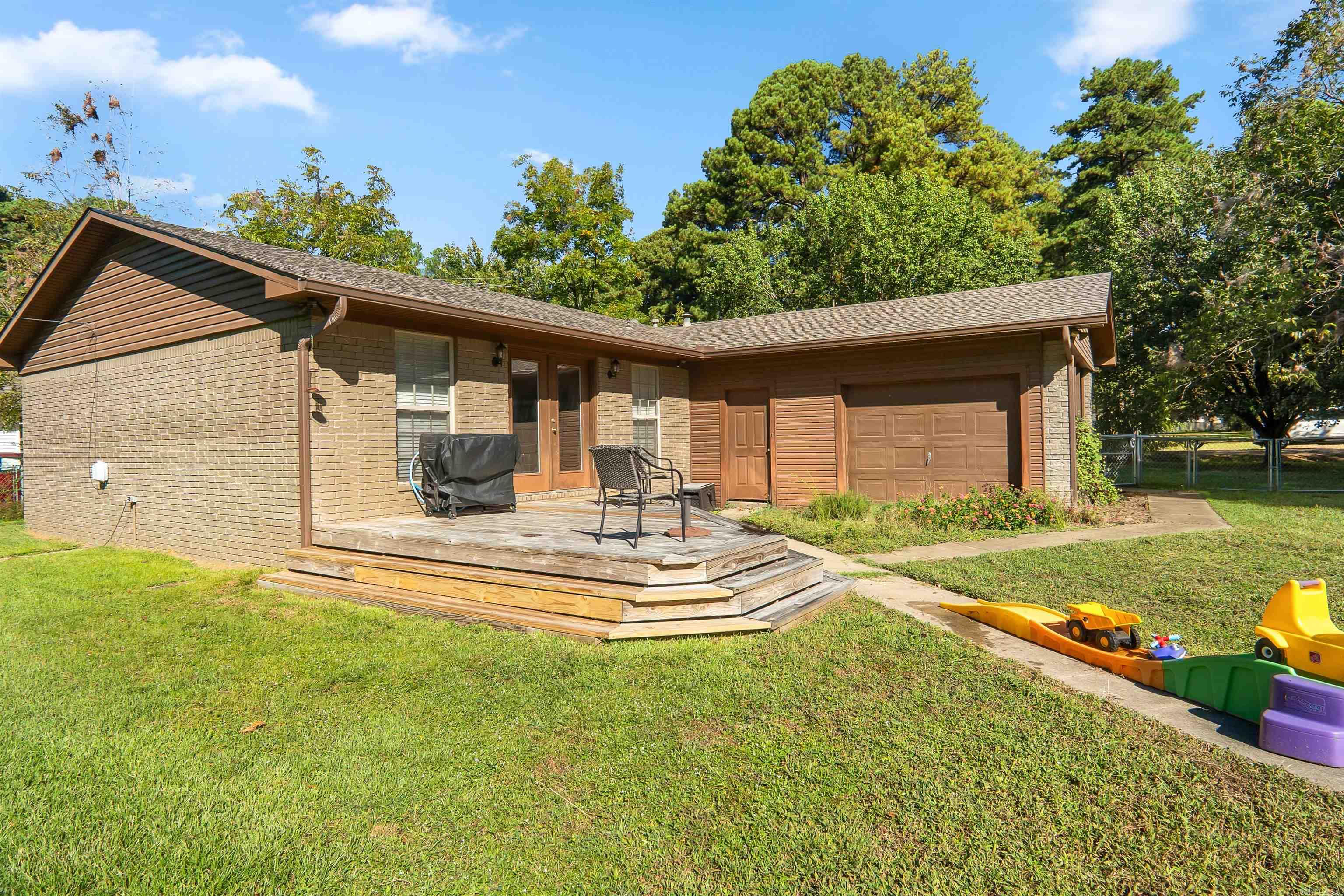 901 W Iowa St. Property Photo 31