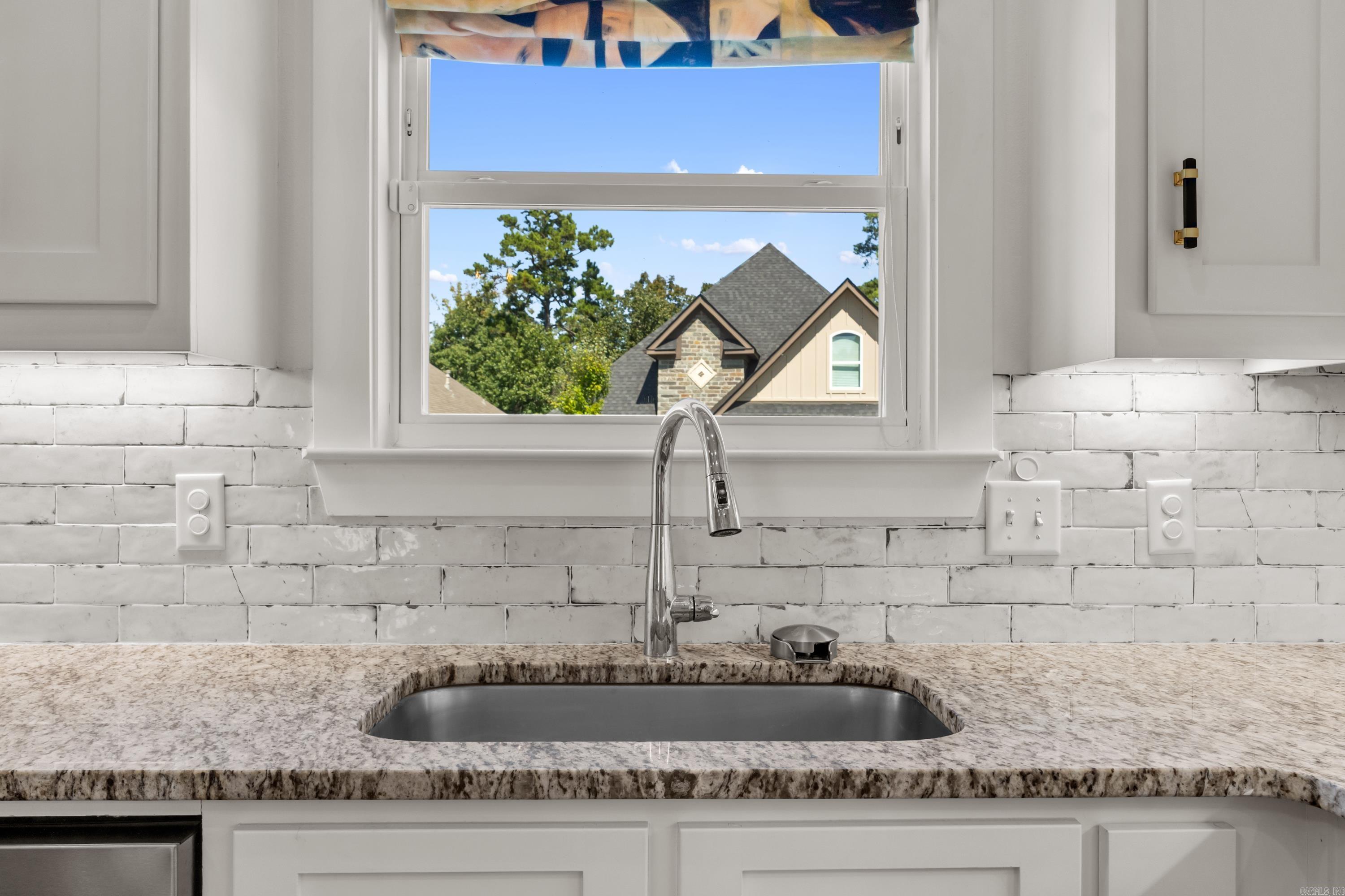 16 Bentwood Lane Property Photo 12