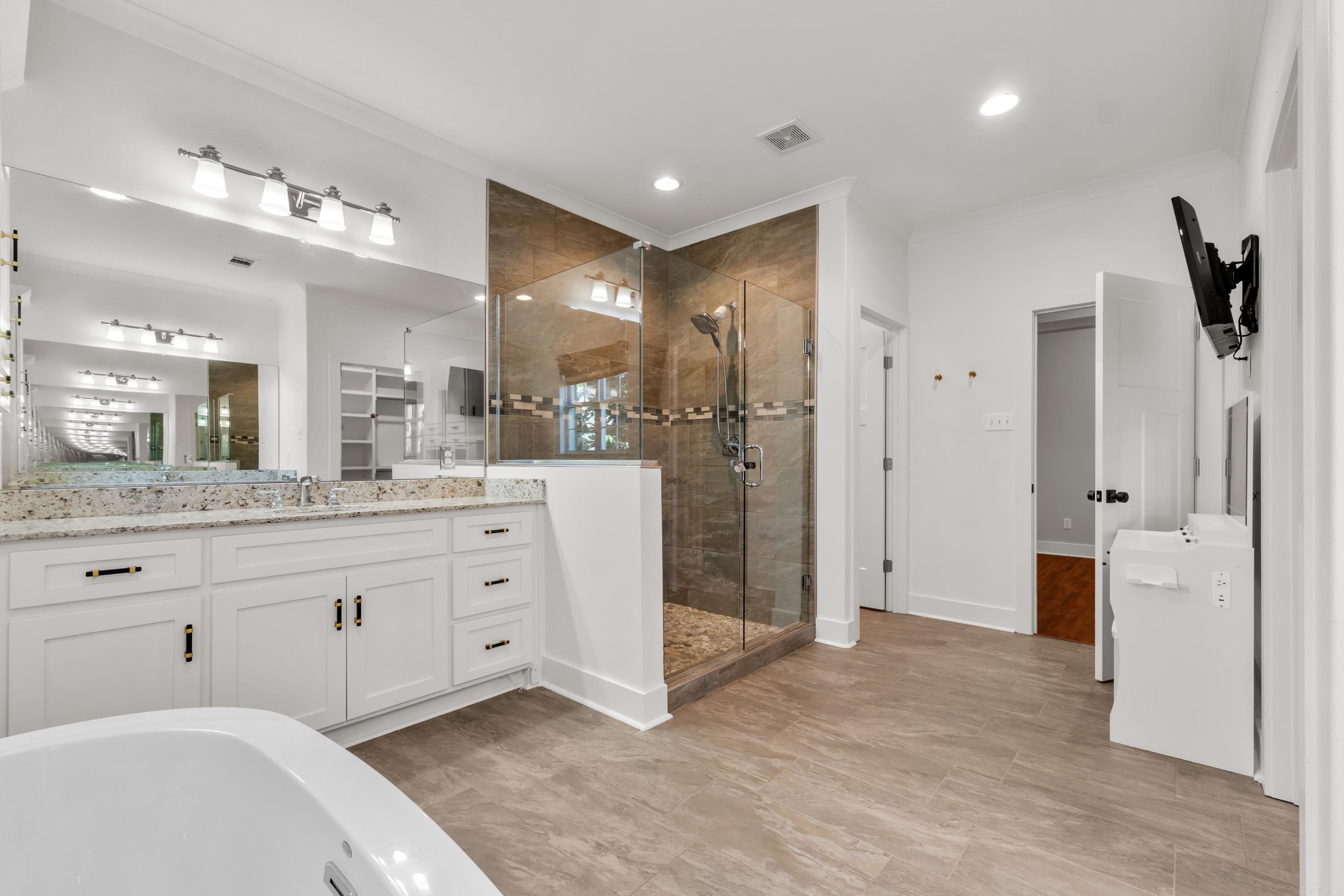 16 Bentwood Lane Property Photo 21