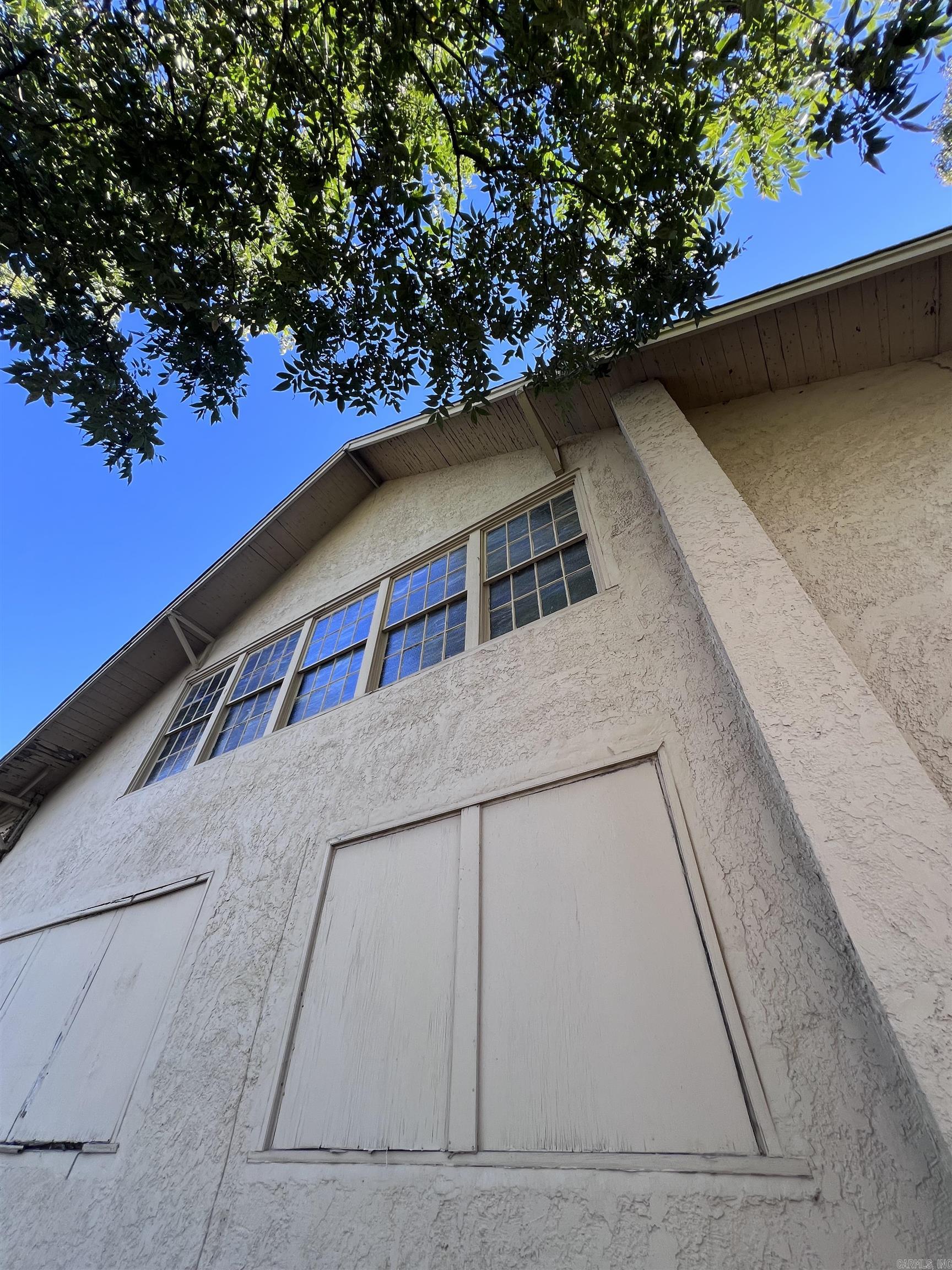 101 Smithdale Property Photo 10