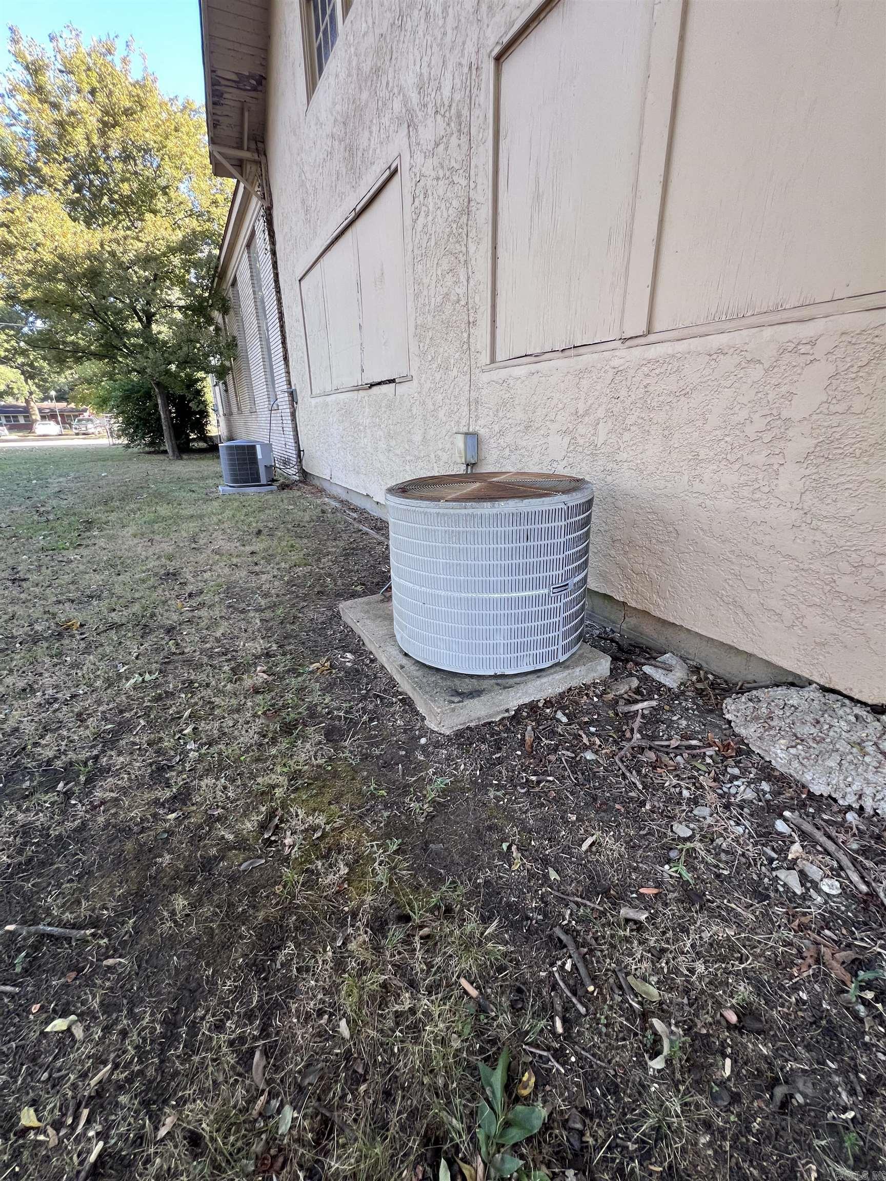 101 Smithdale Property Photo 11