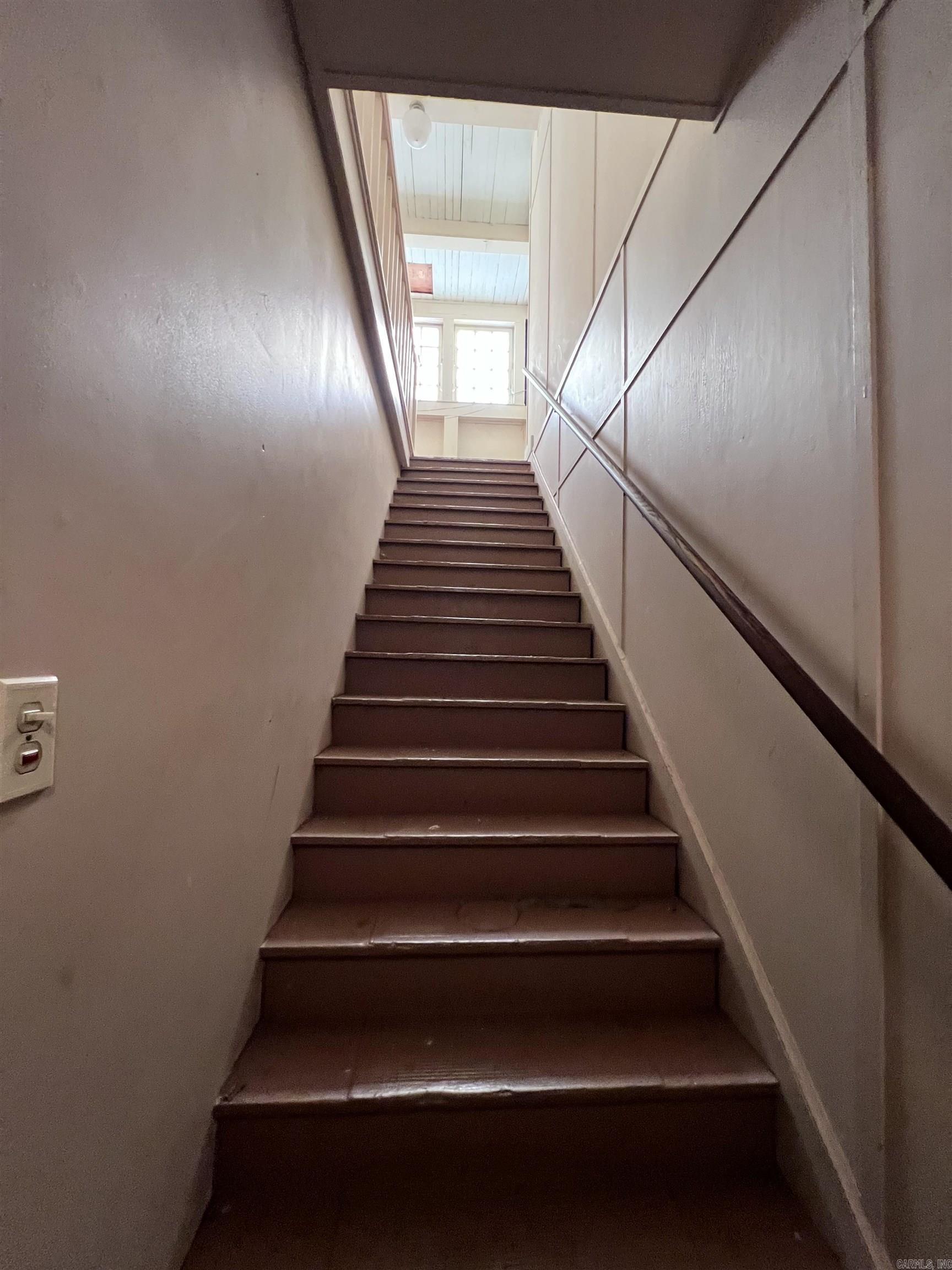 101 Smithdale Property Photo 36