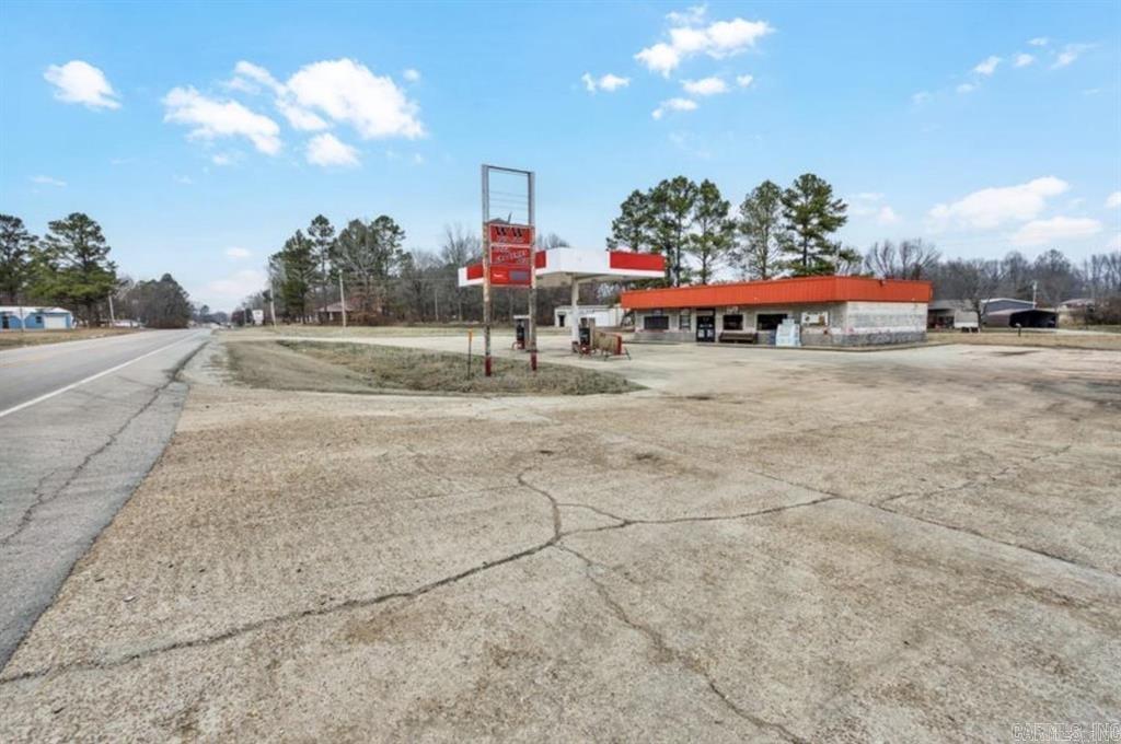 11002 Highway 135 N Property Photo 7