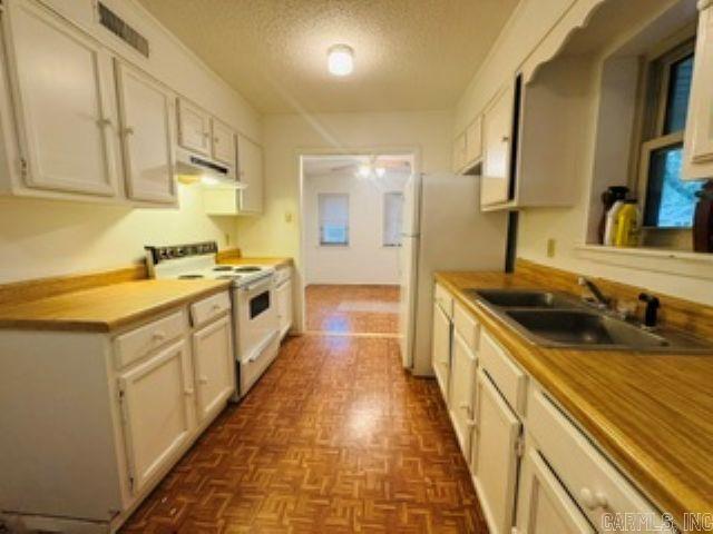 115 W Shadow Lane Property Photo 6