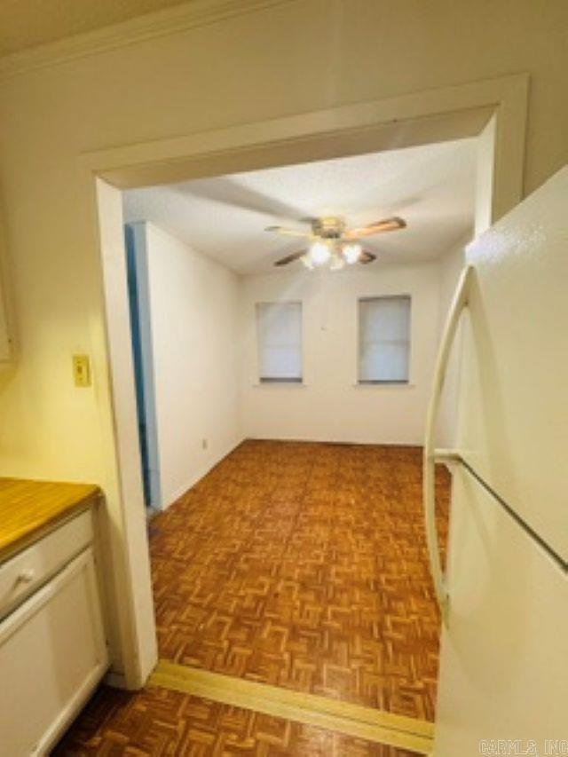 115 W Shadow Lane Property Photo 8