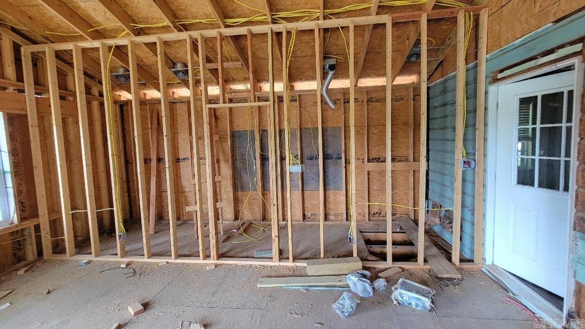 377 Arrowhead Property Photo 9