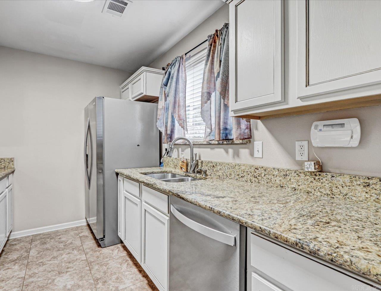 1100 Woodlawn Avenue 60 Property Photo 12