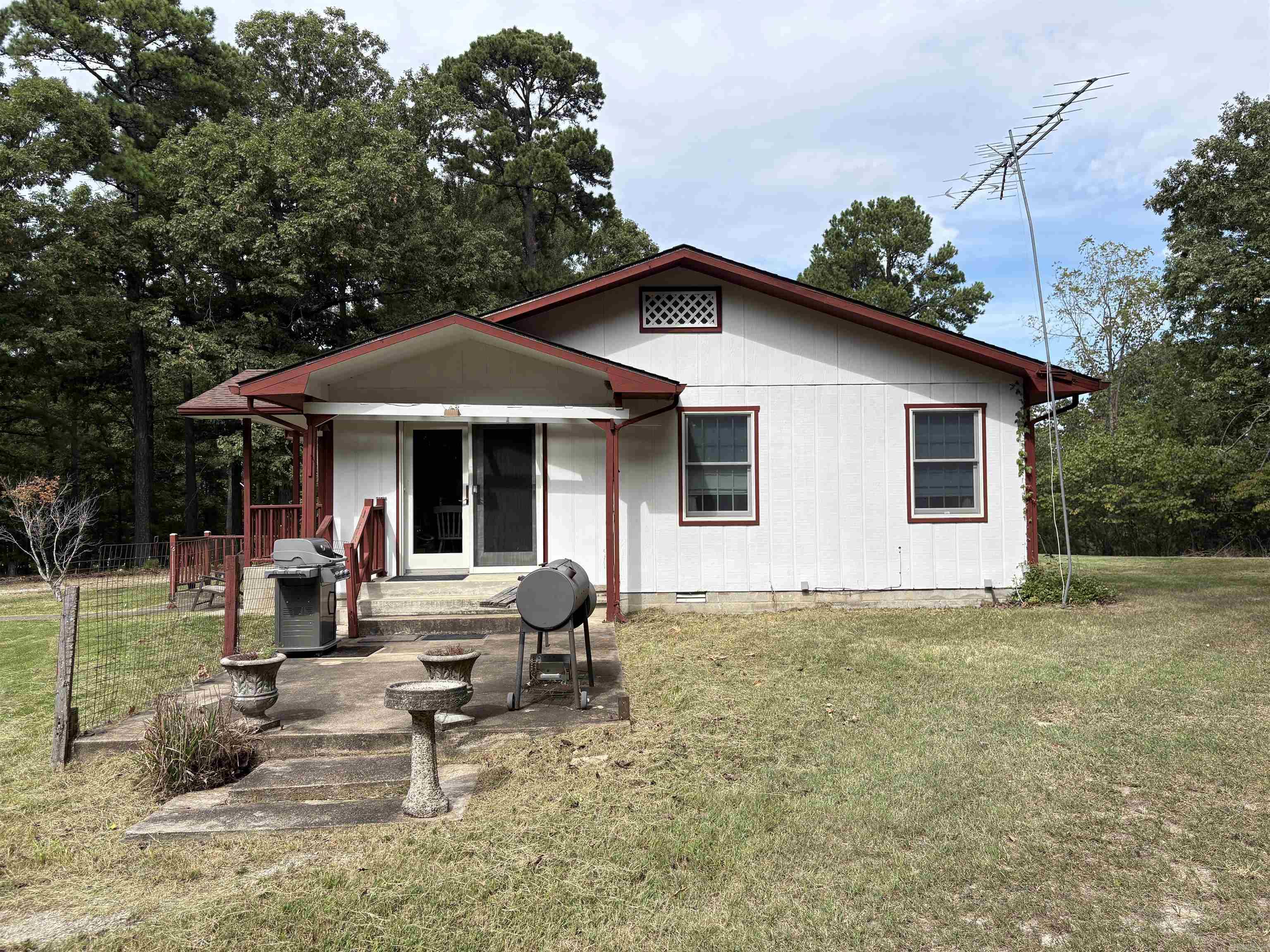 6591 Hwy 125 N Property Photo 3