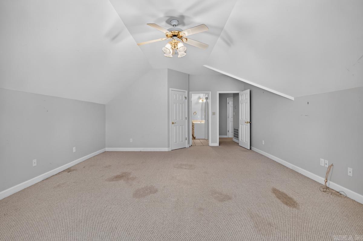 118 Duquesne Ct Property Photo 39