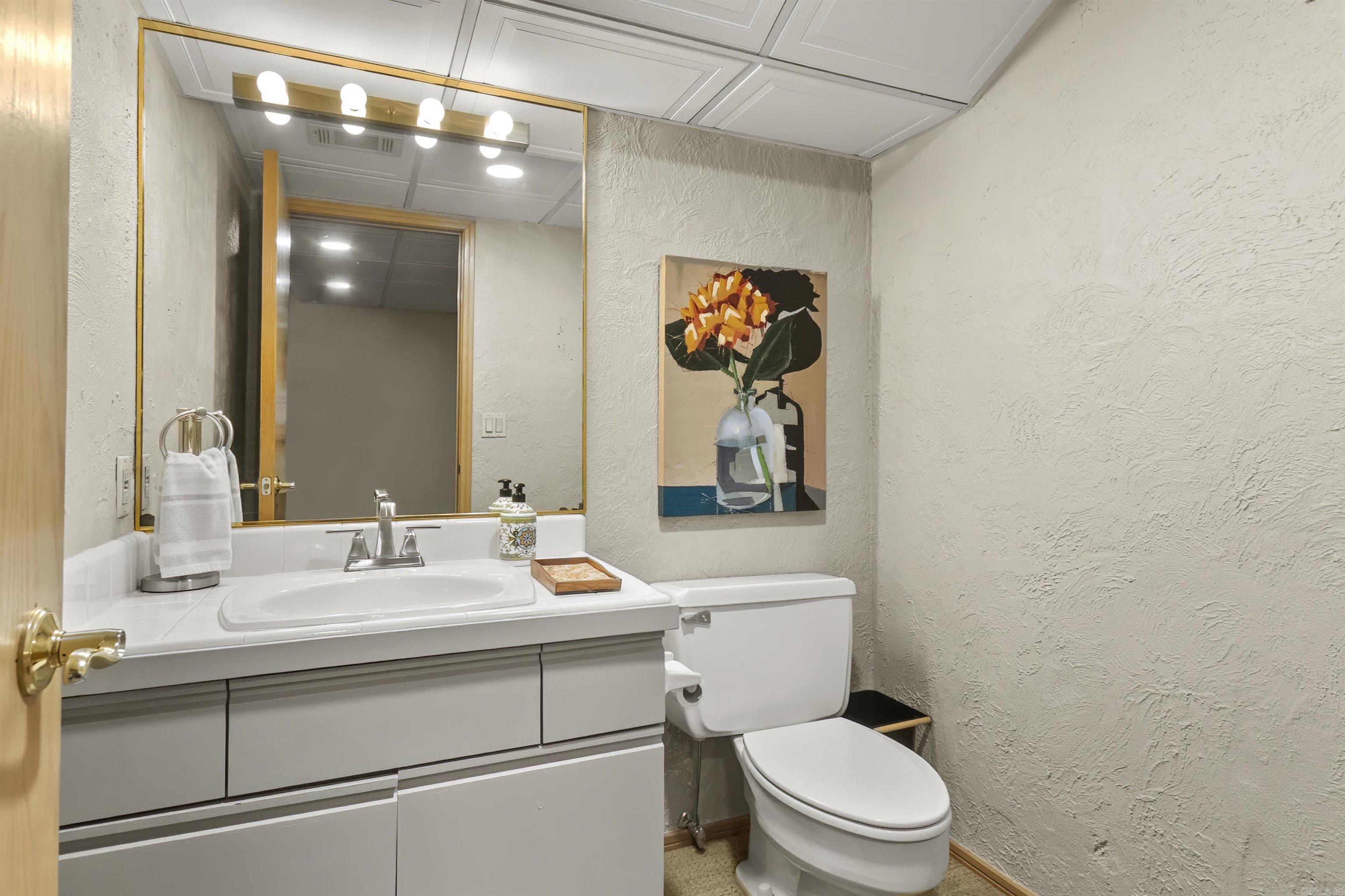 2702 Stonehedge Drive Property Photo 46