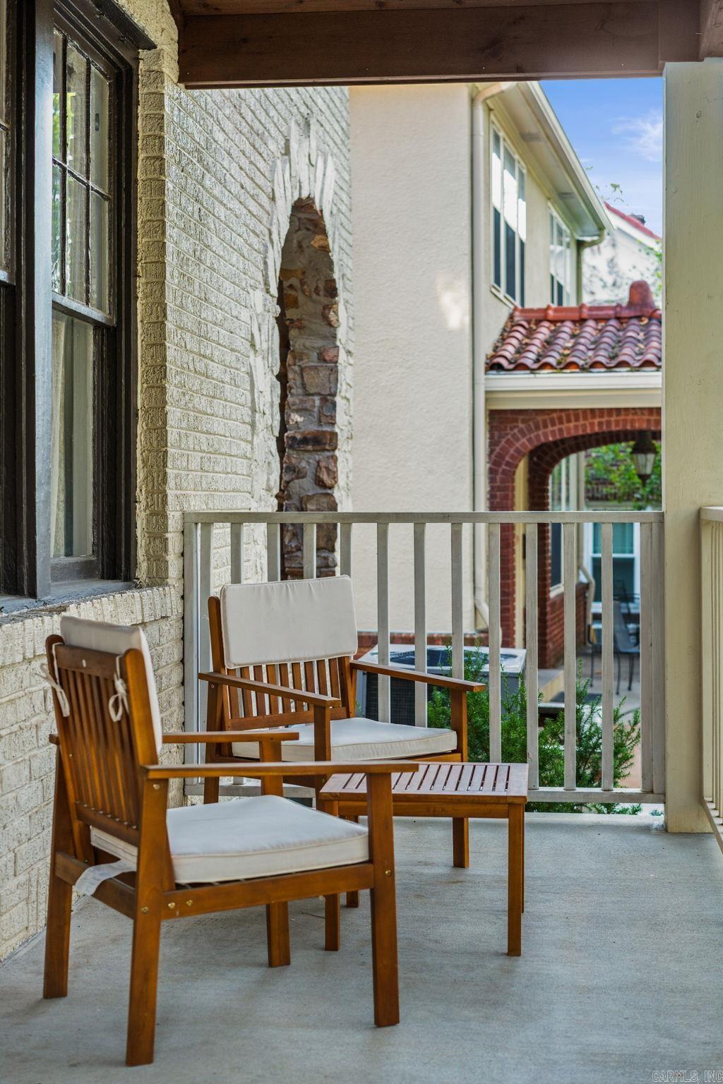 117 Crystal Court Property Photo 3