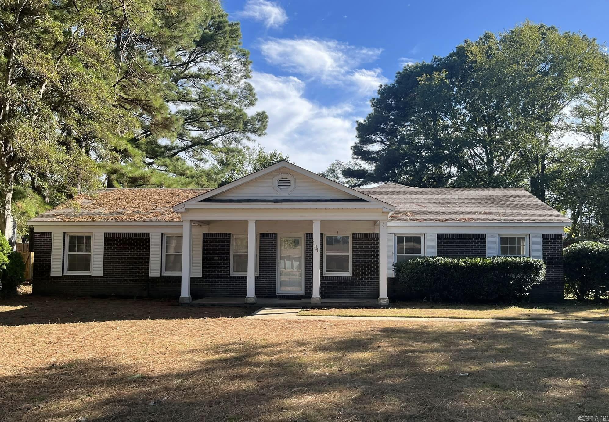 1111 Medallion Drive Property Photo 1