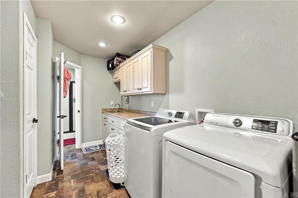 115 Newton Springs Property Photo 32