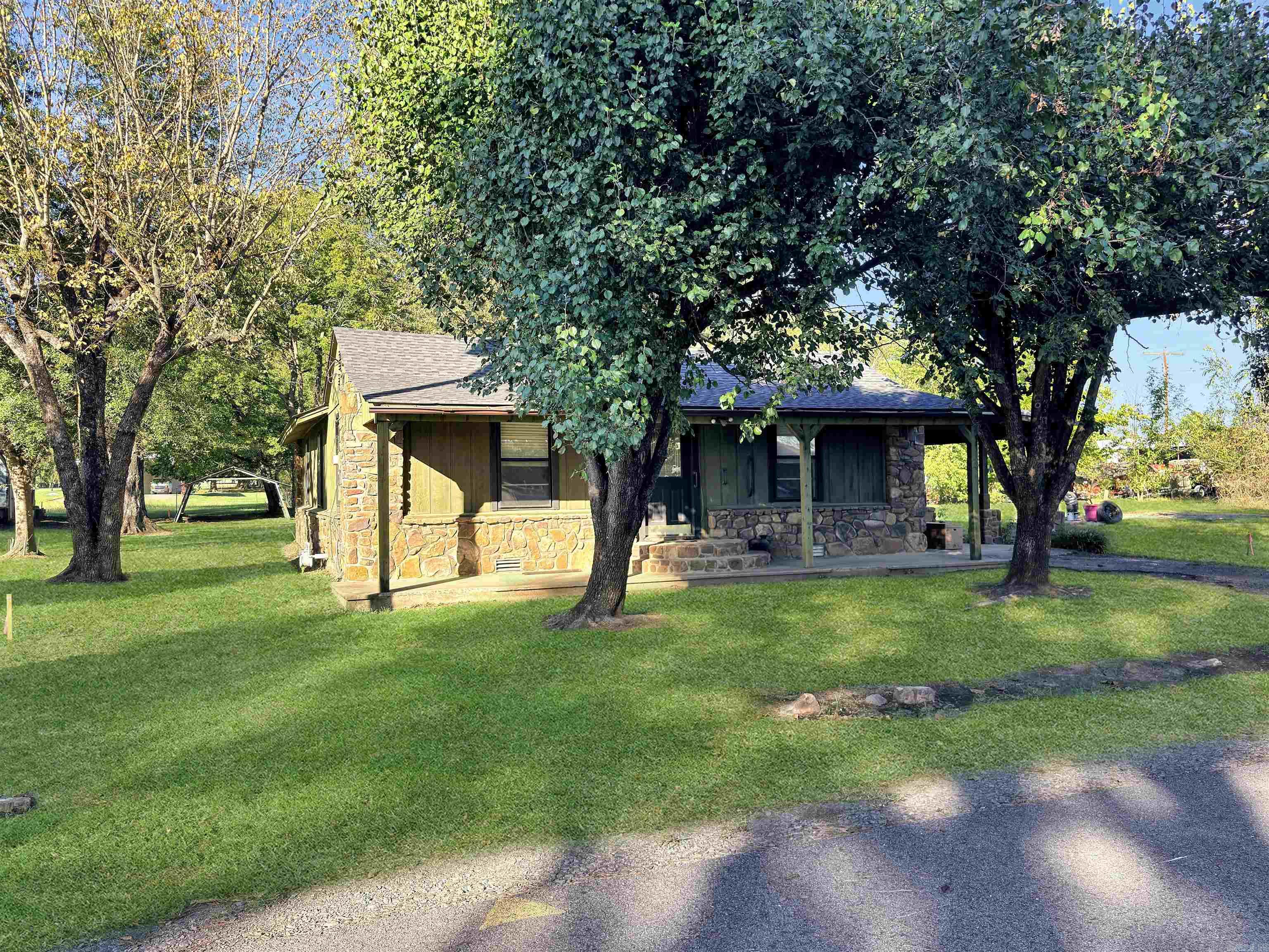 106 W McBride Street