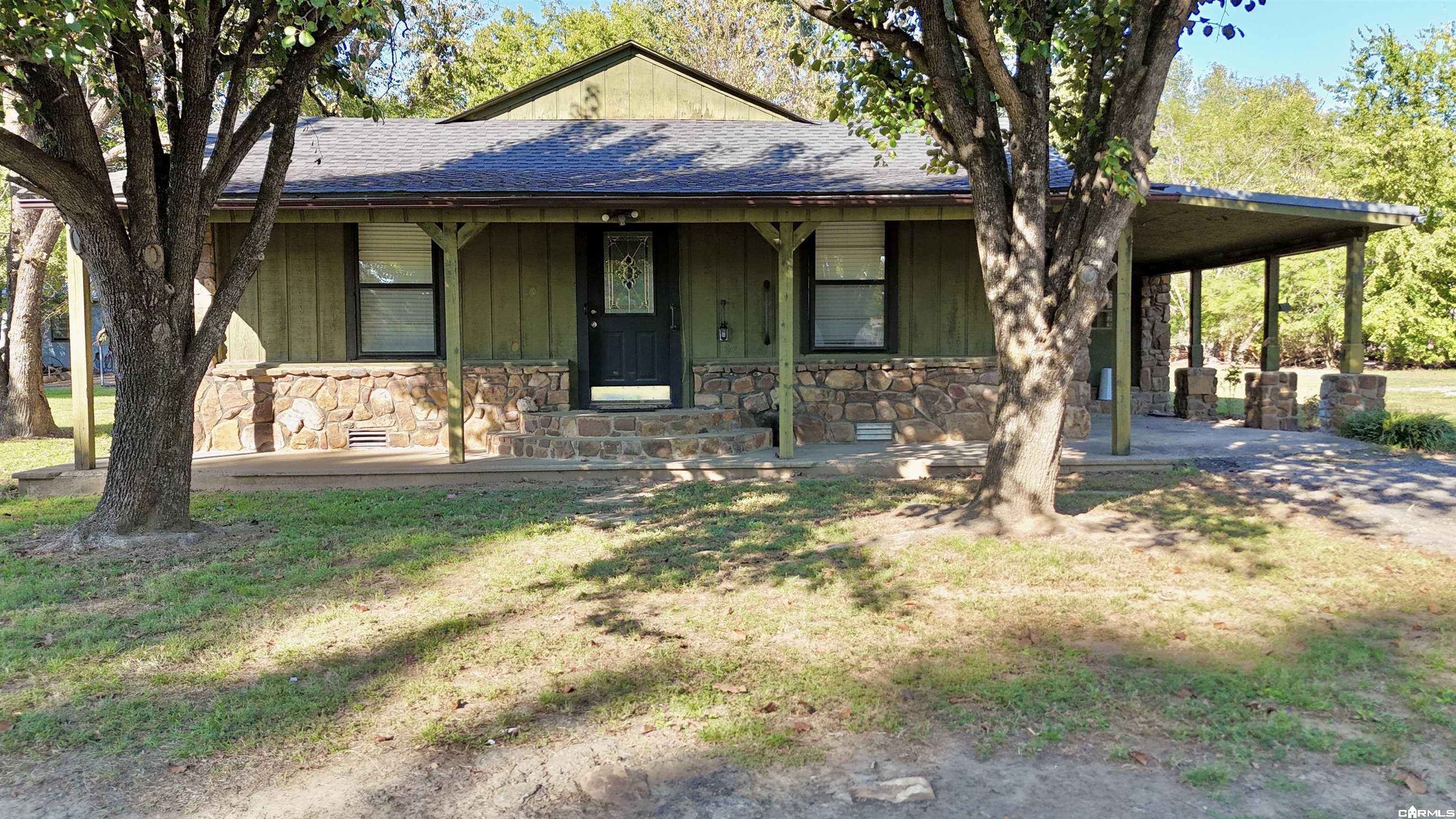 106 W McBride Street