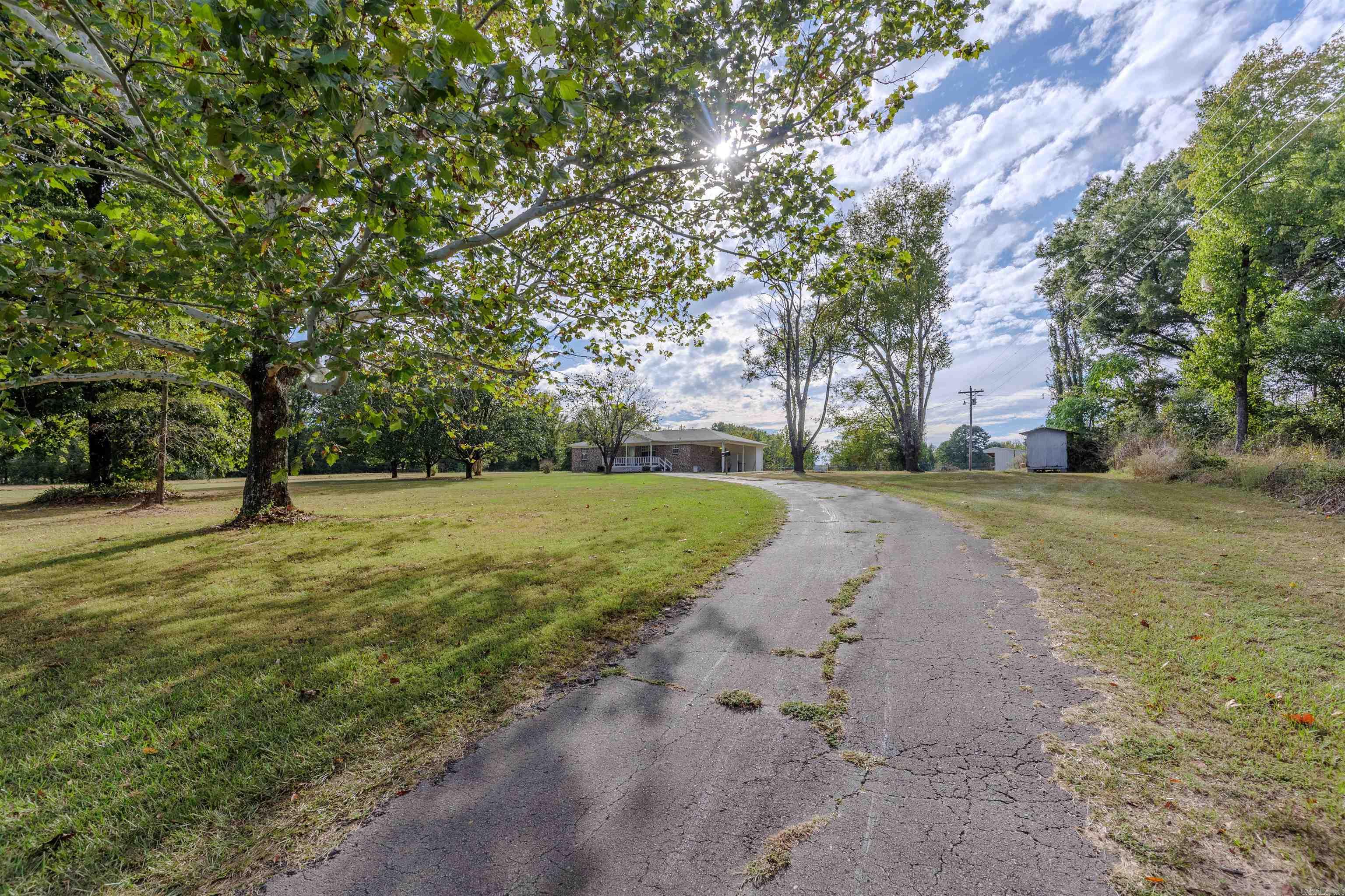 1739 Highway 216 Property Photo 1