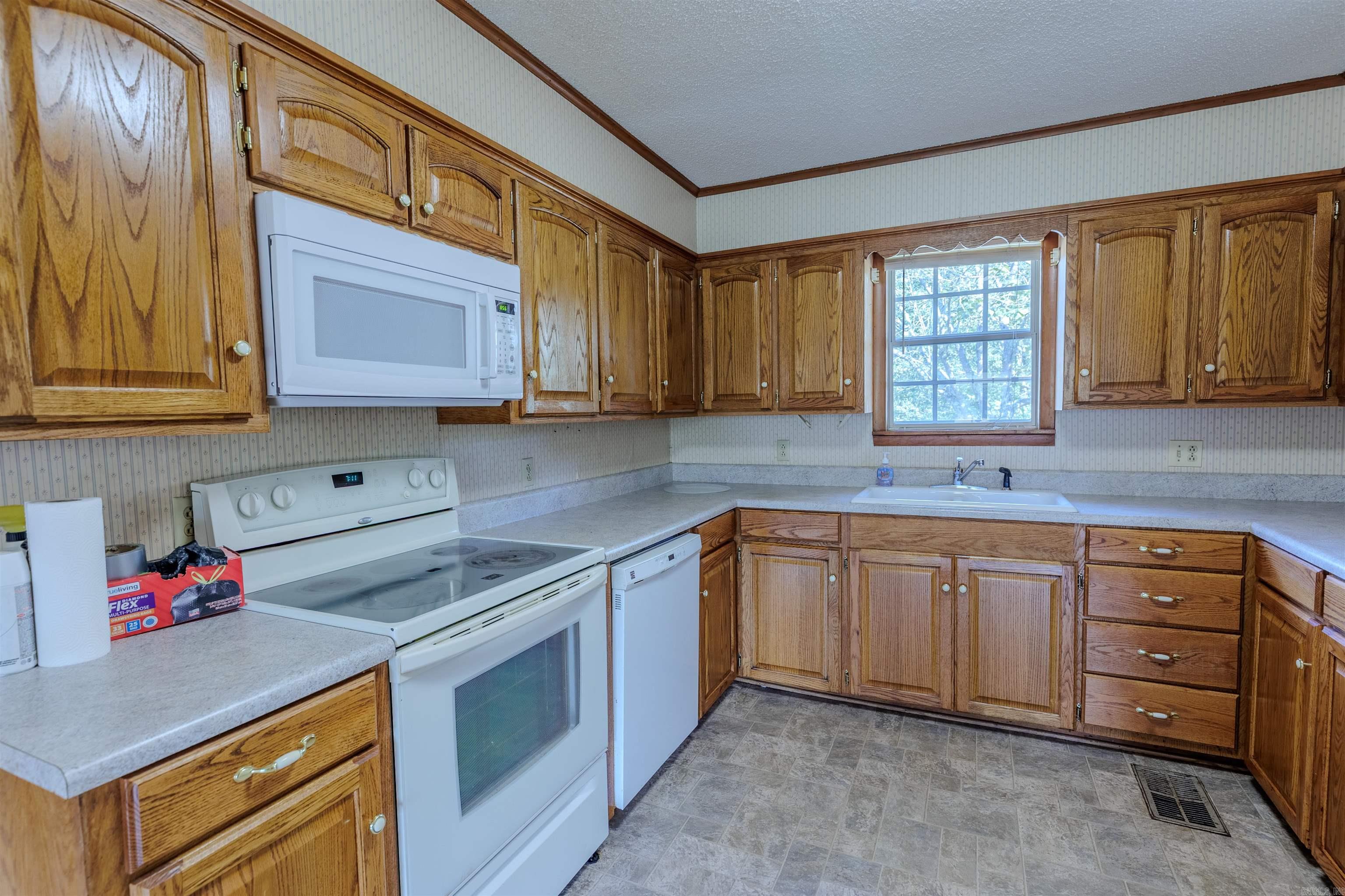 1739 Highway 216 Property Photo 14
