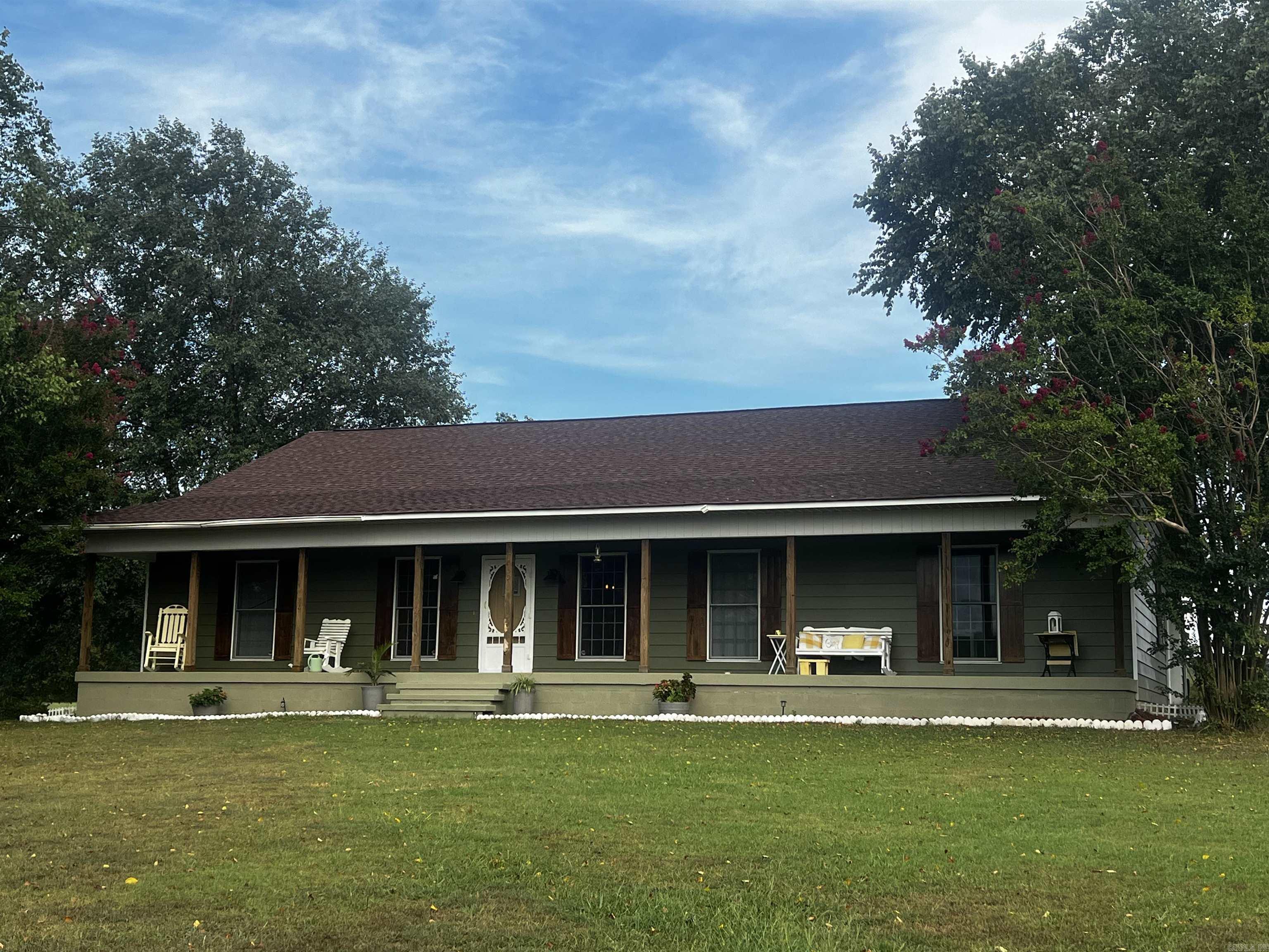 715 River Bluff Road Property Photo 1