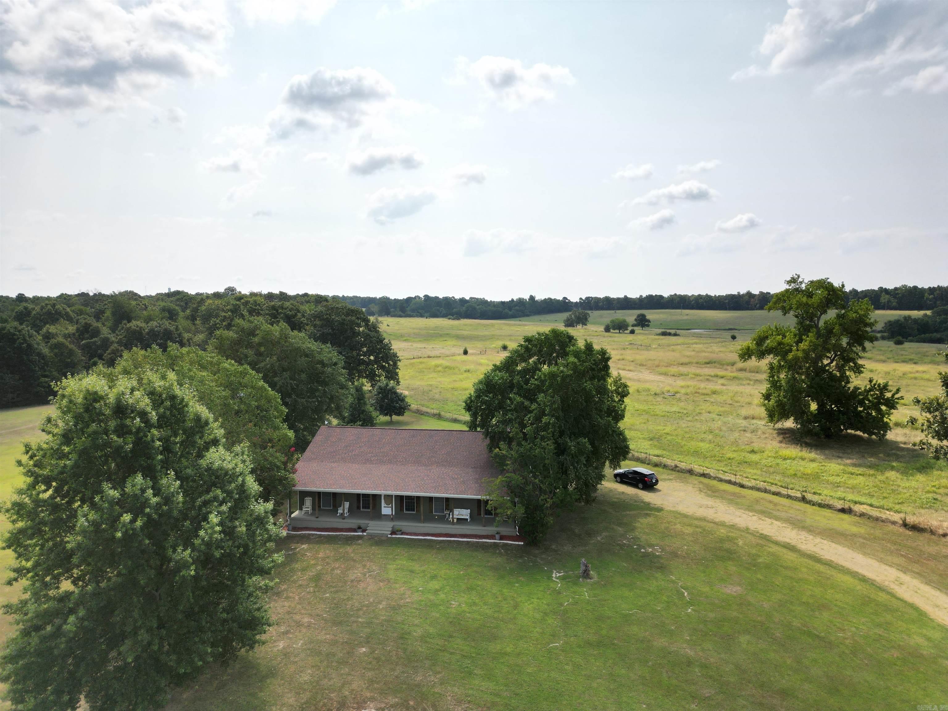 715 River Bluff Road Property Photo 2