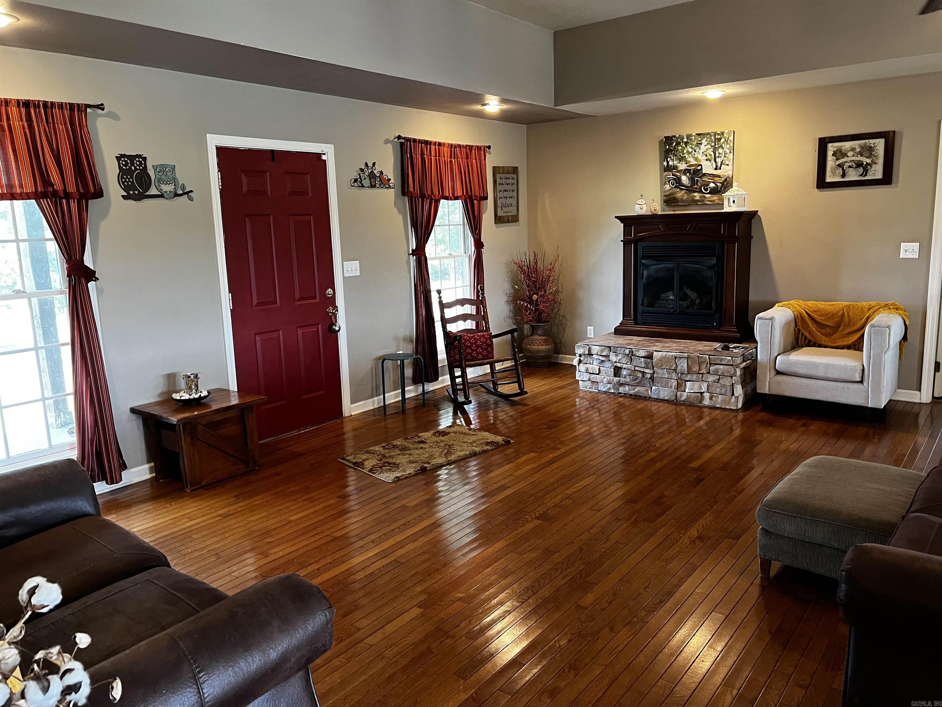 715 River Bluff Road Property Photo 6