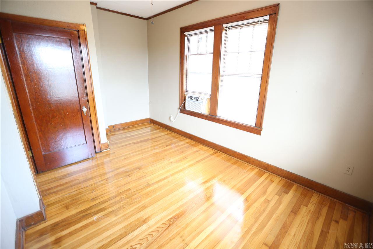 301 Thayer Street B Property Photo 20