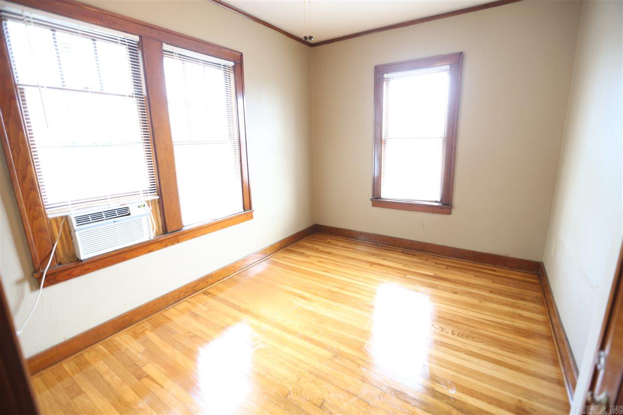 301 Thayer Street B Property Photo 21