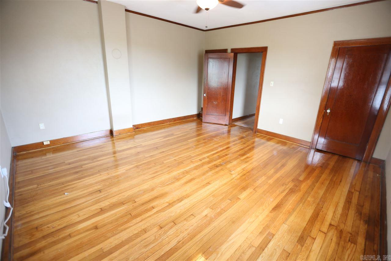 301 Thayer Street B Property Photo 24