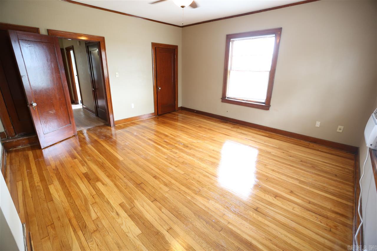 301 Thayer Street B Property Photo 25