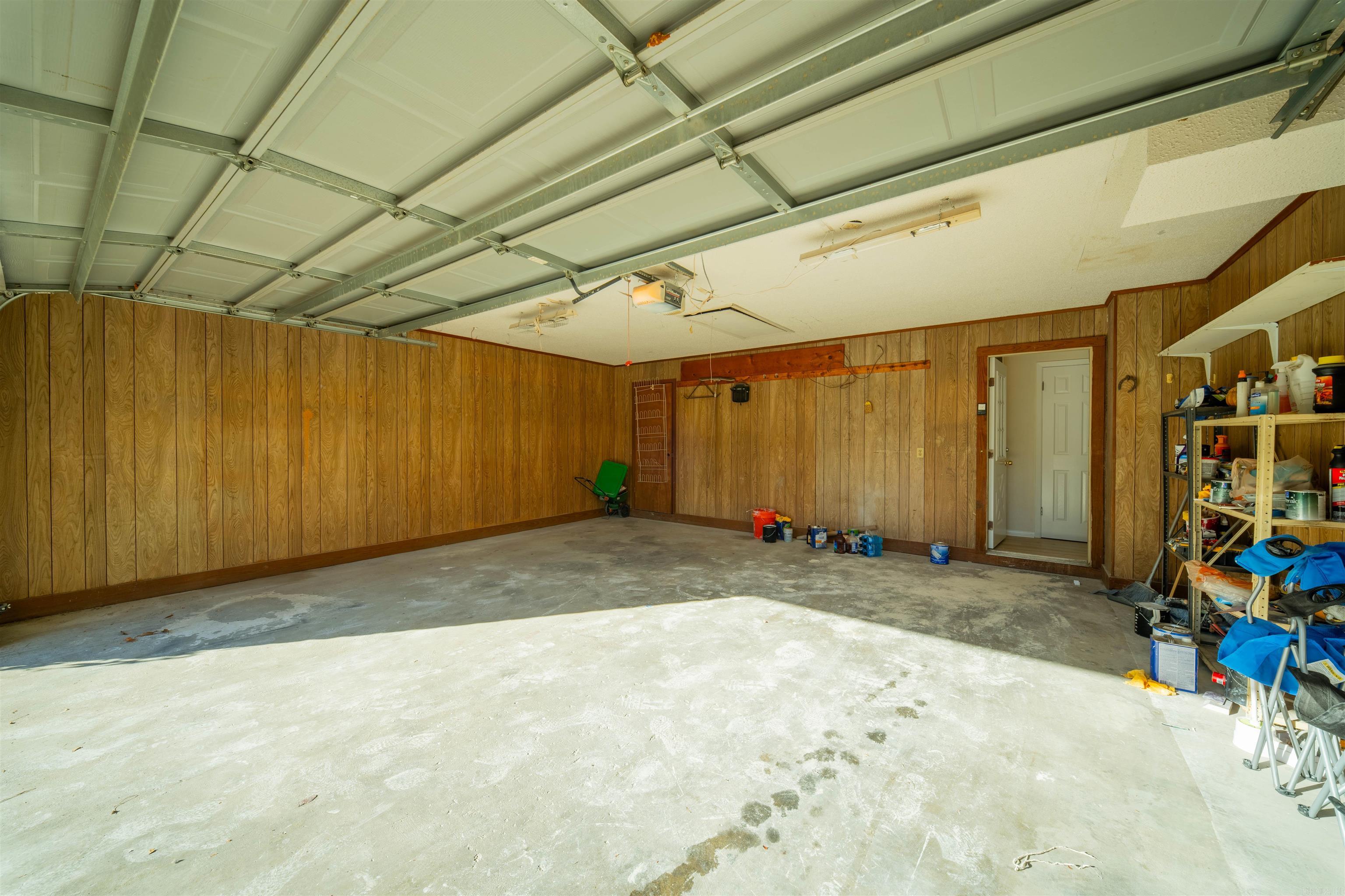1910 Ridgewood Dr Property Photo 33