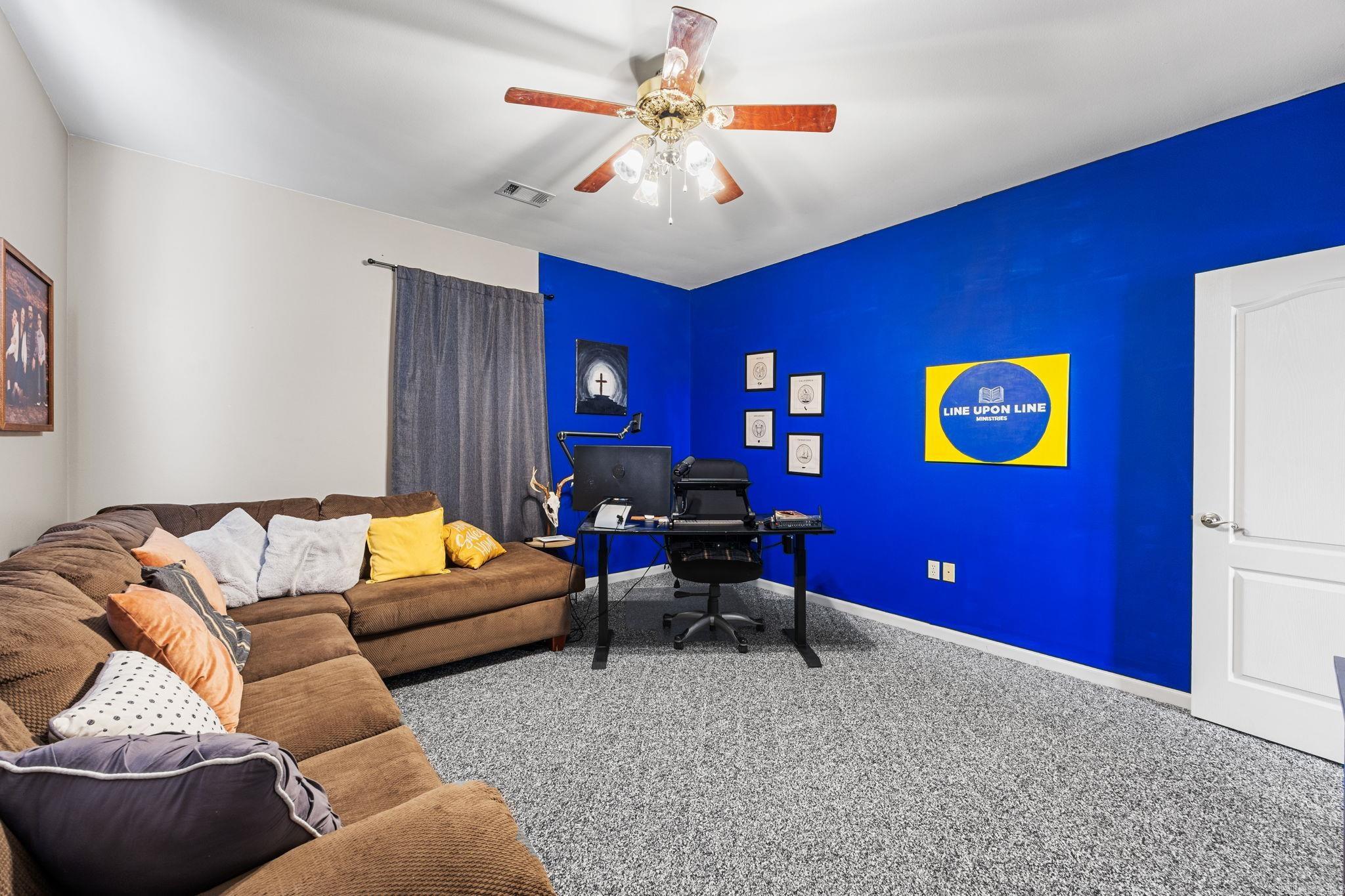 200 Clampett Lane Property Photo 37