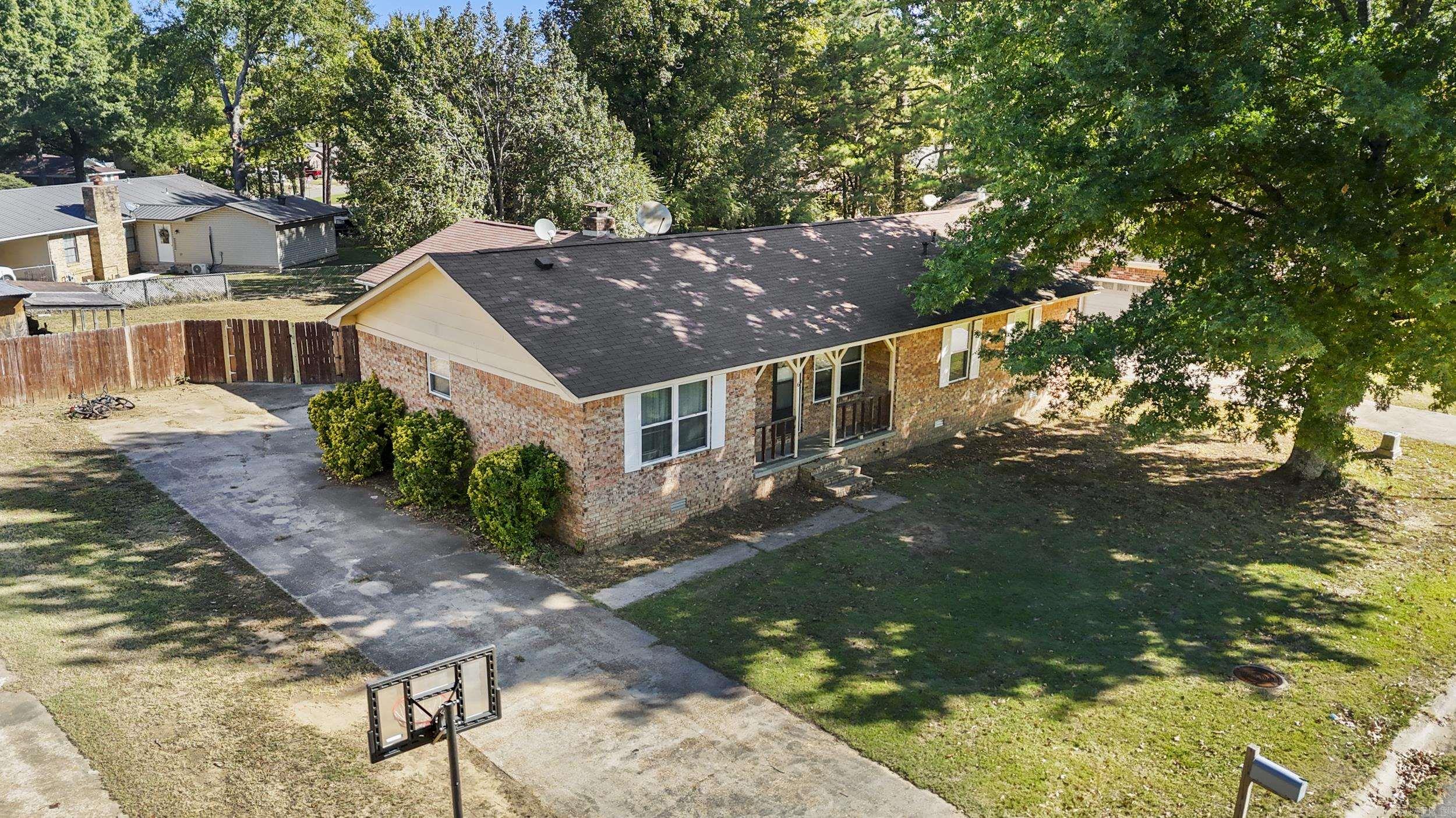 6 Whippoorwill Drive Property Photo 1