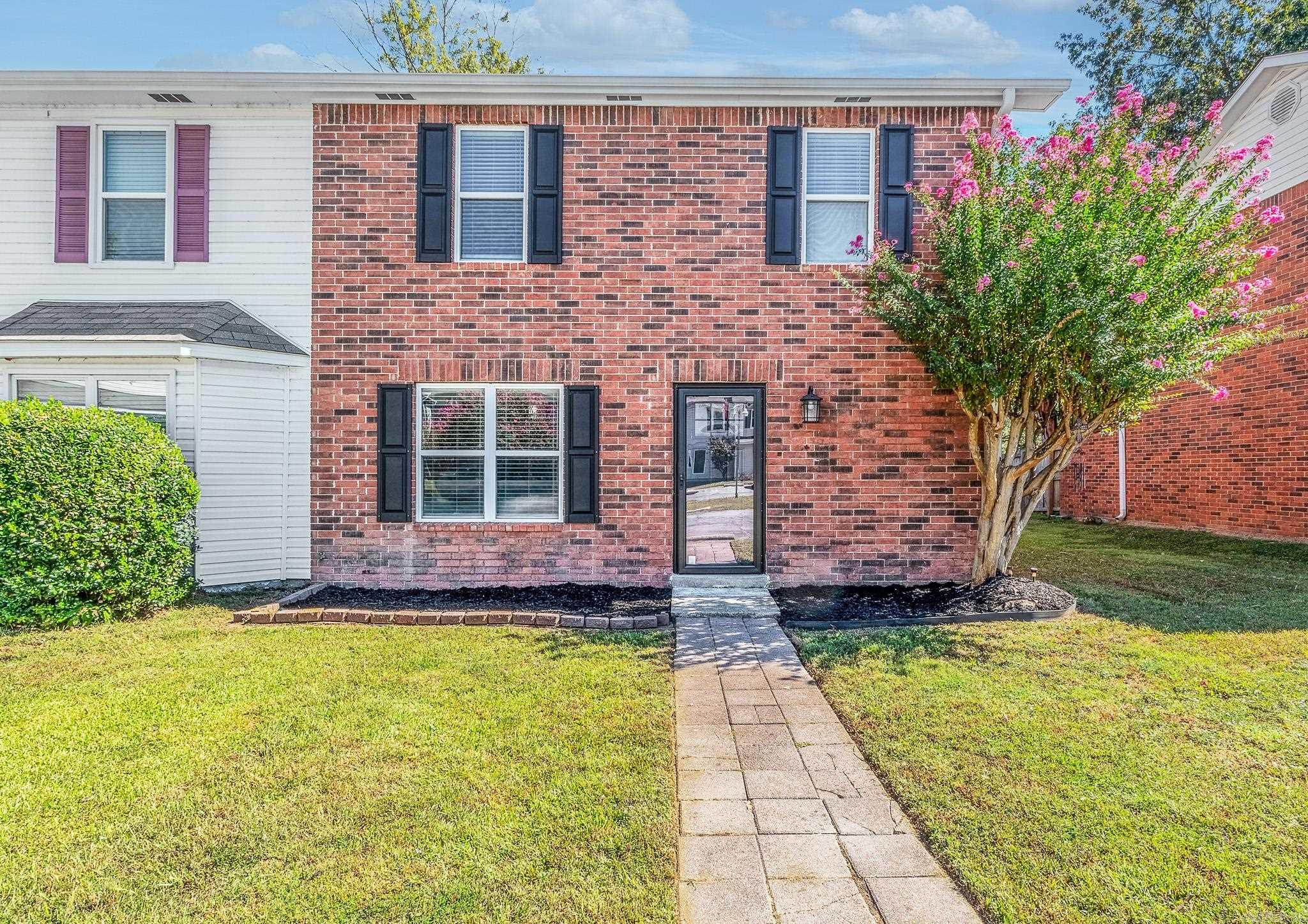 200 Pine Forest Drive E1 Property Photo 1