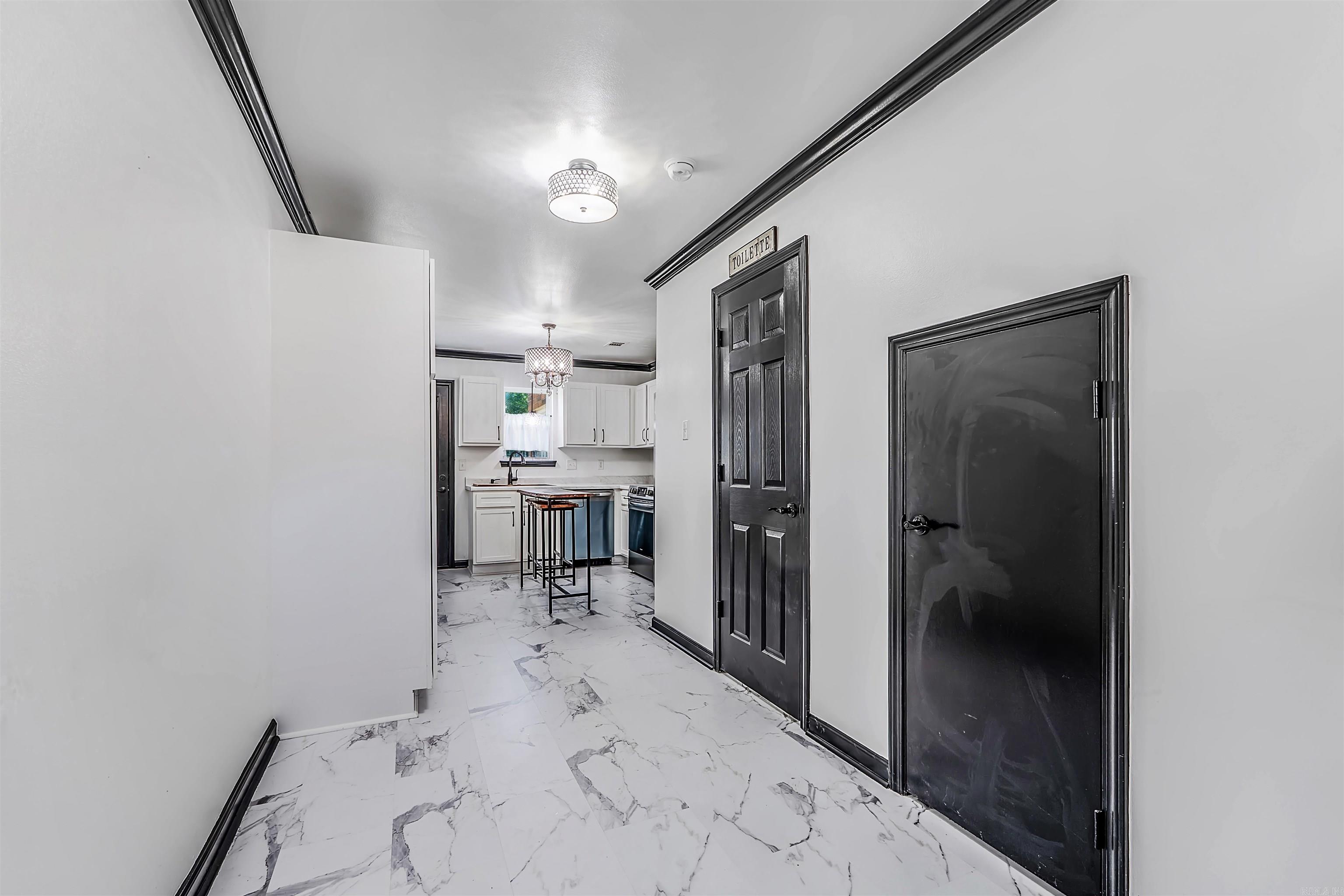 200 Pine Forest Drive E1 Property Photo 4