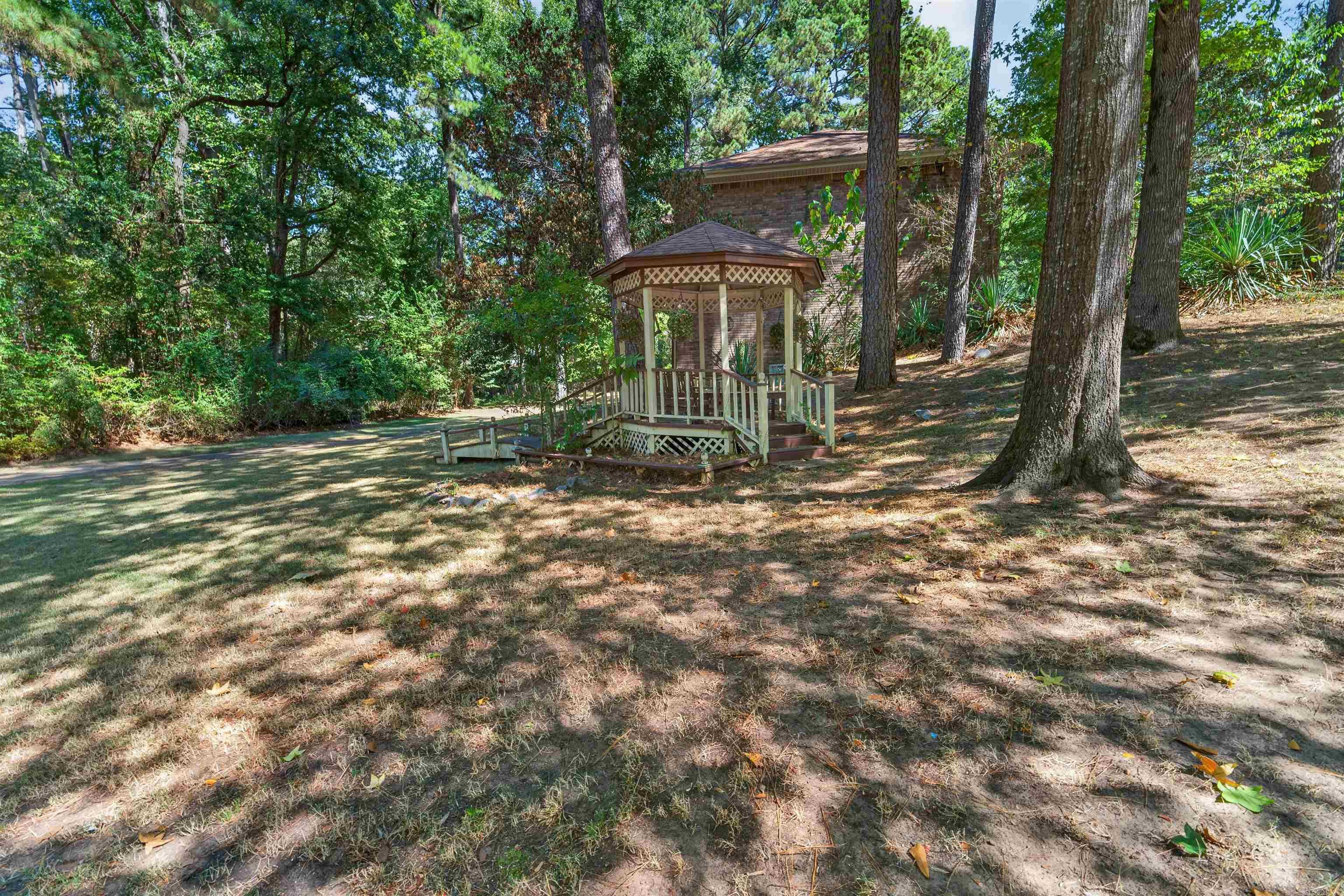 10 Ivy Circle Property Photo 28