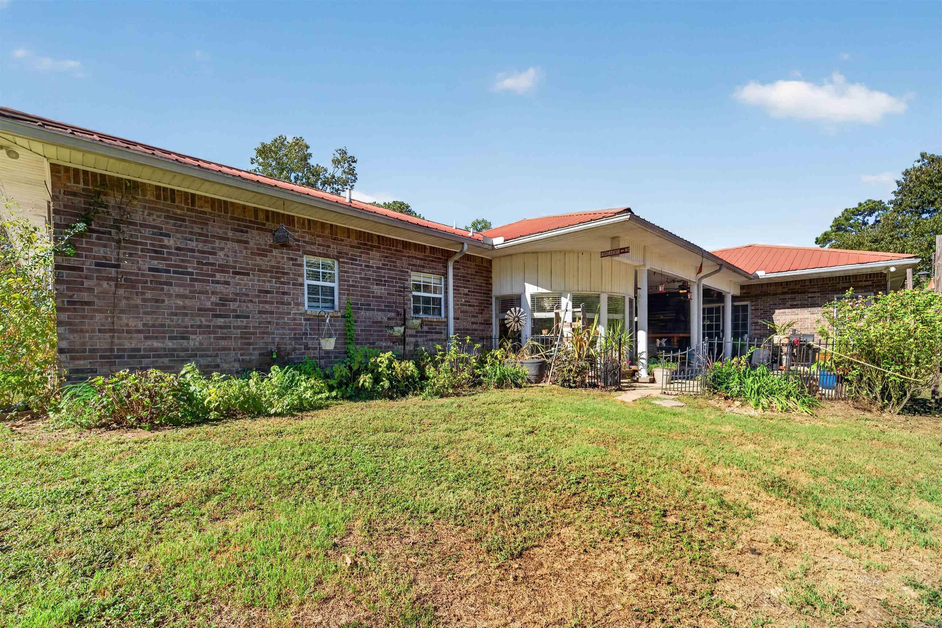 1022 Old Military Road Property Photo 24
