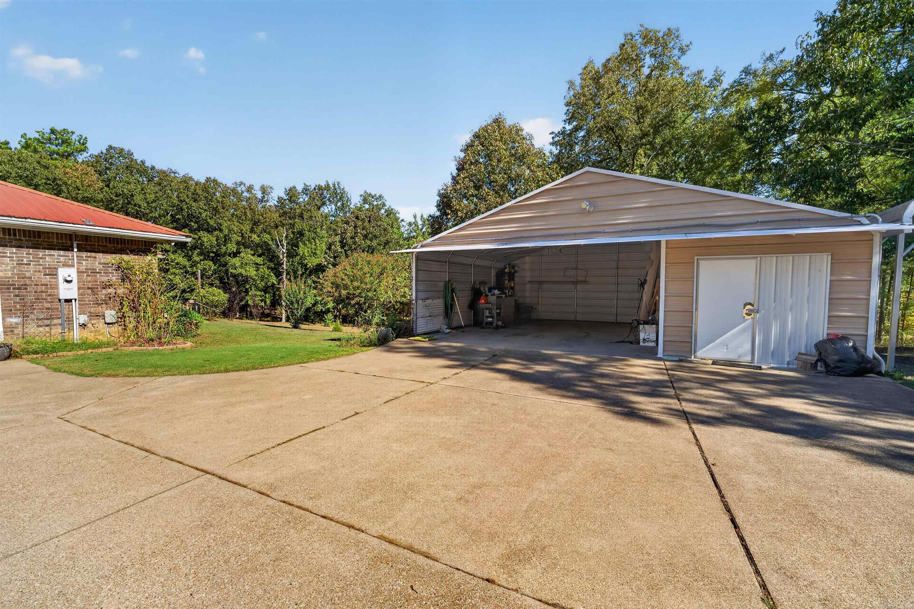 1022 Old Military Road Property Photo 30